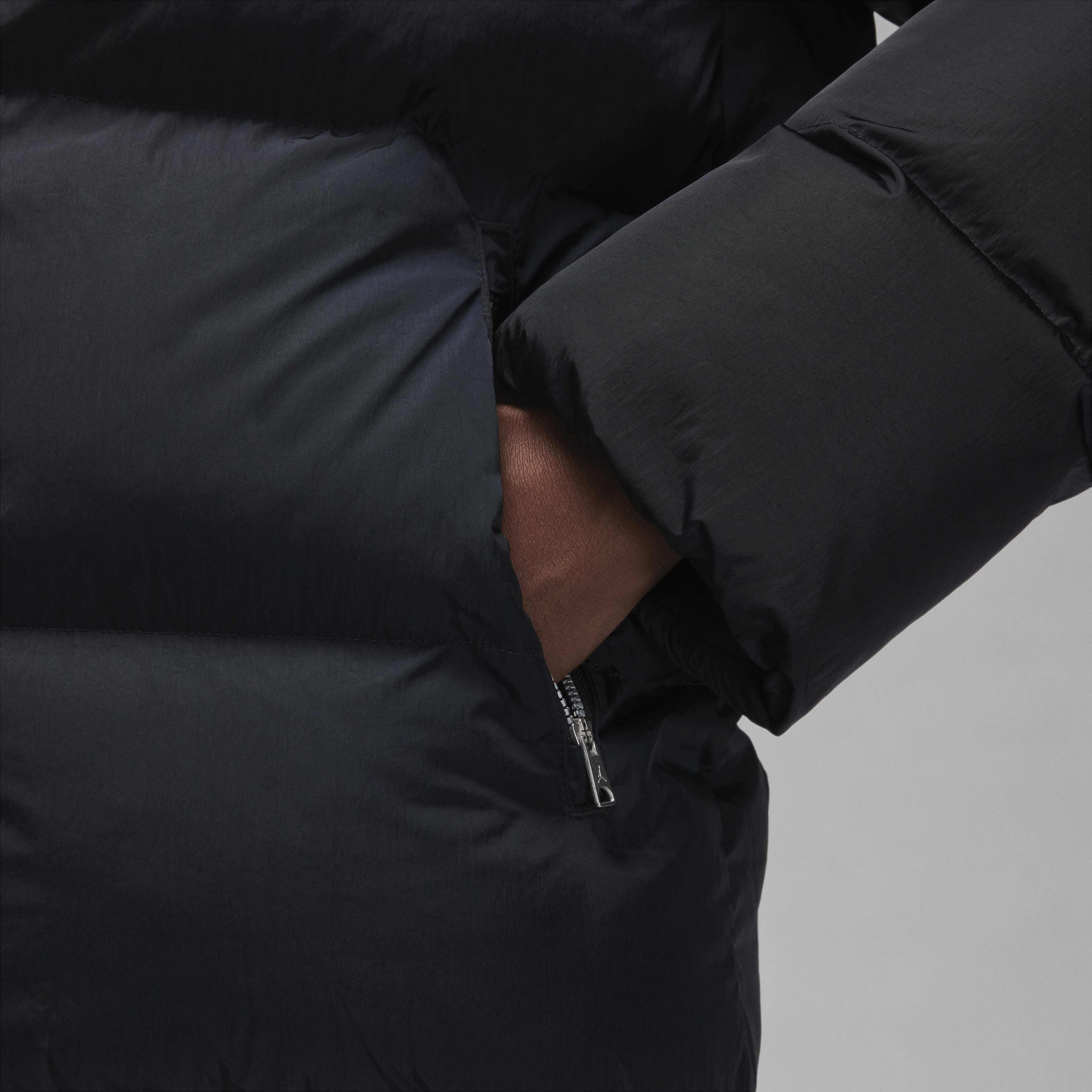 Jordan Essentials image number 4