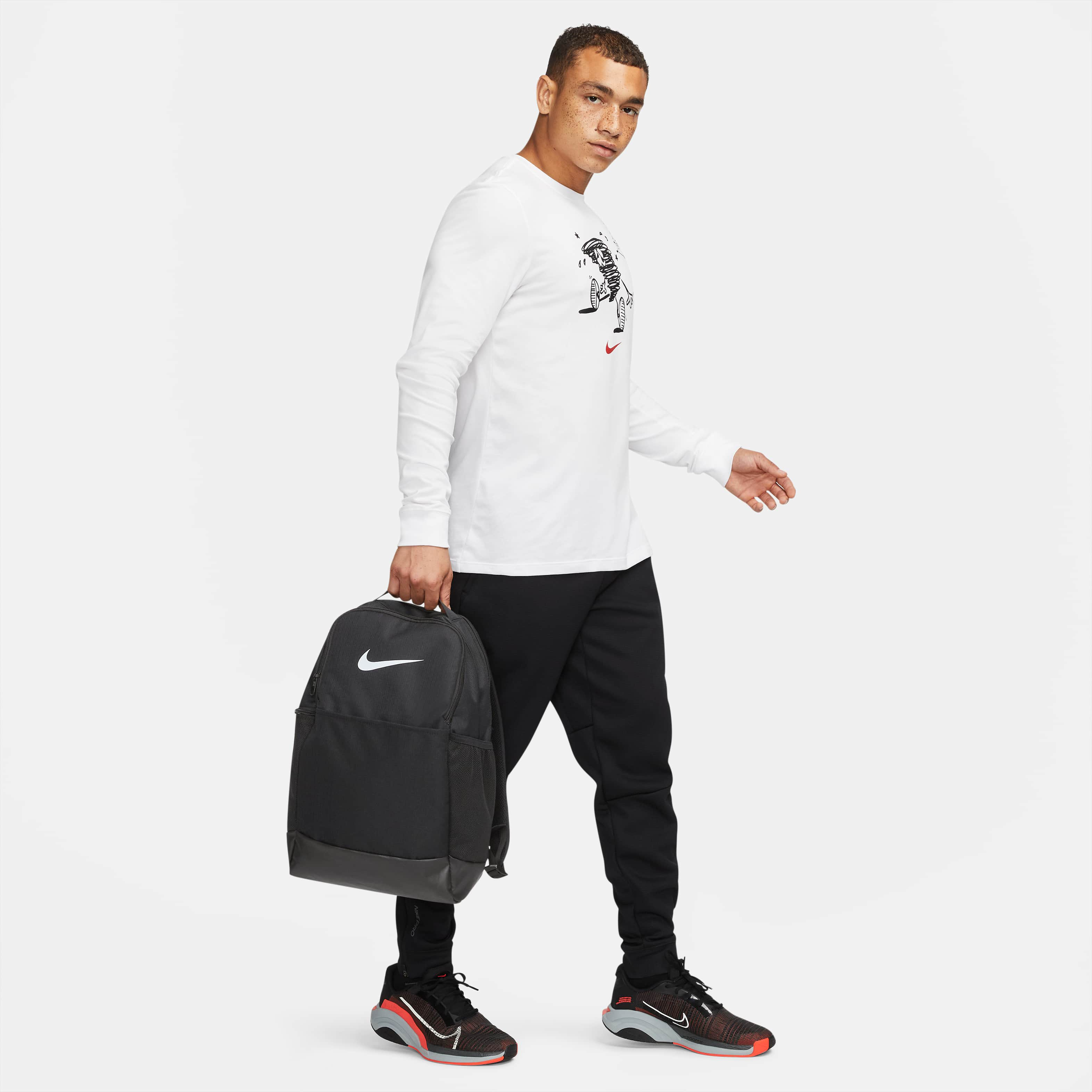 Nike Brasilia 9.5 image number 10