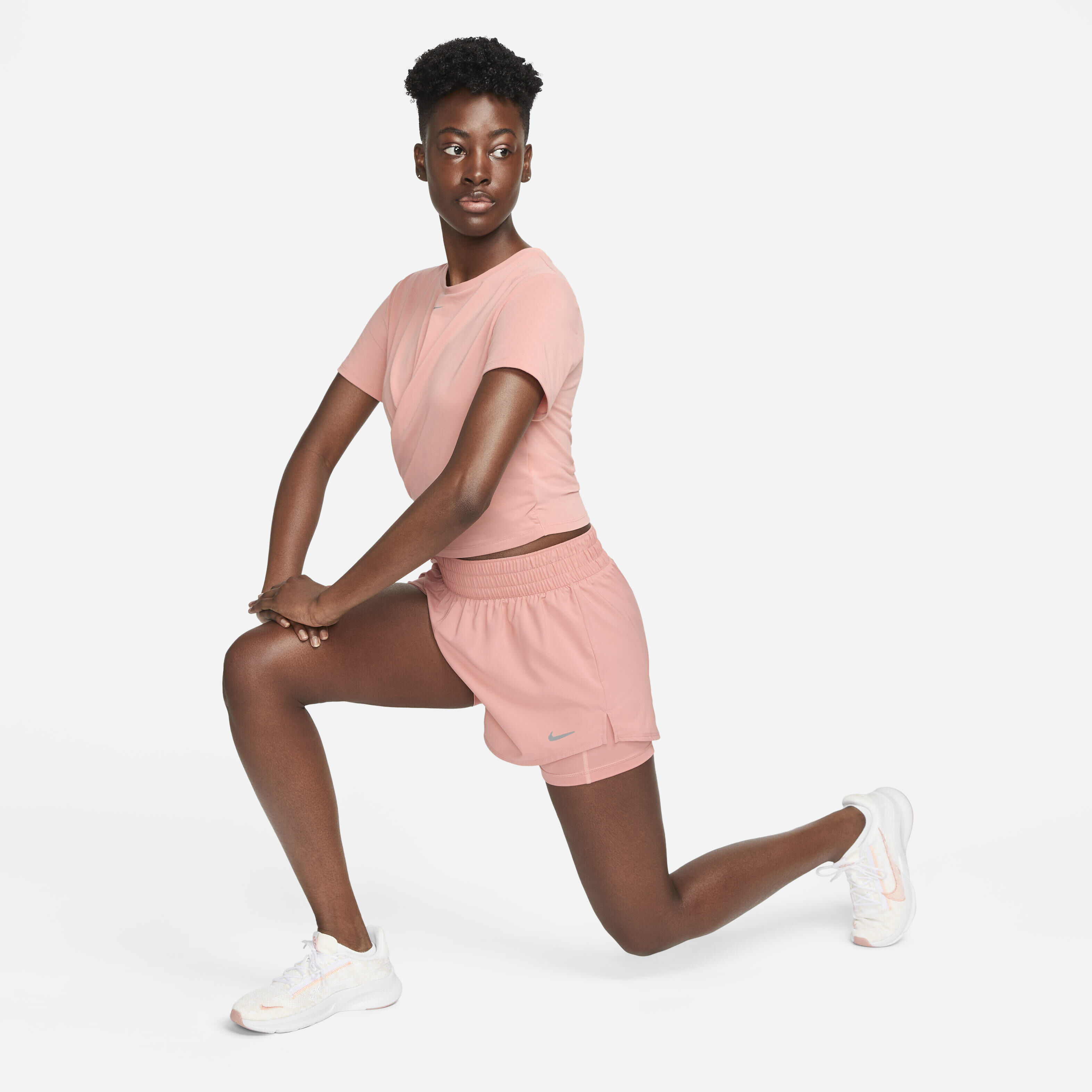 Nike Dri-FIT One Luxe image number 3