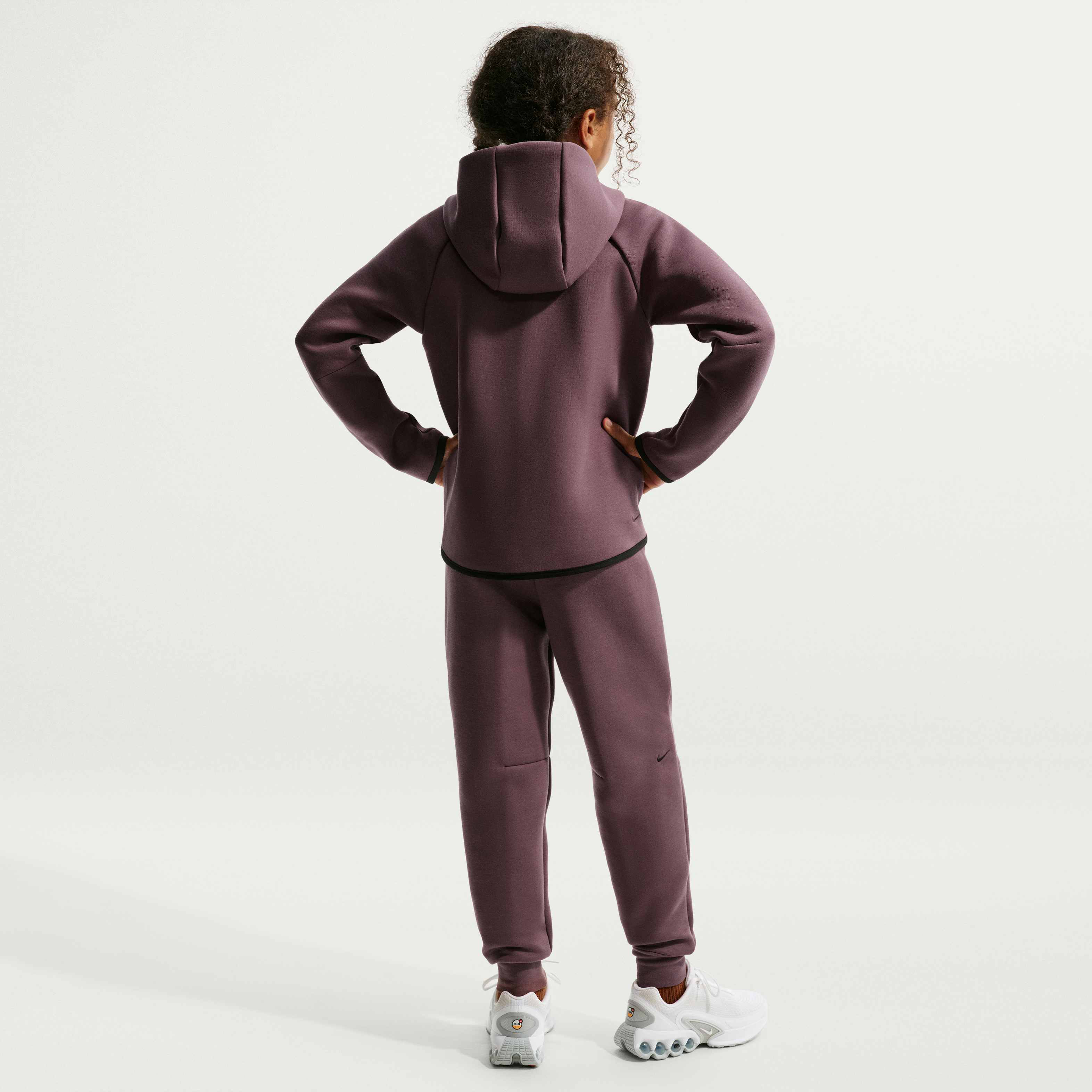 Nike Sportswear Tech Fleece image number 4