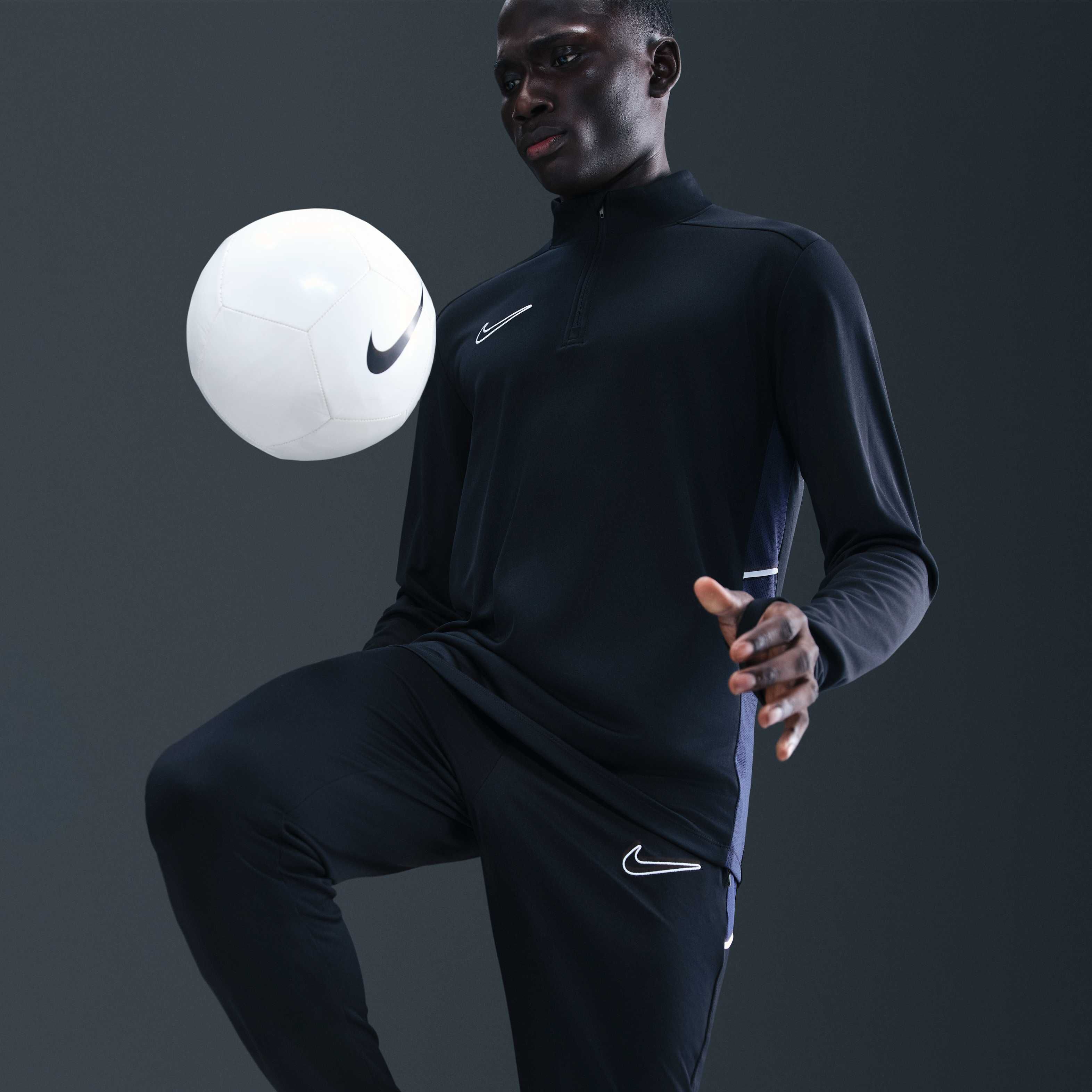 Nike Academy image number 4