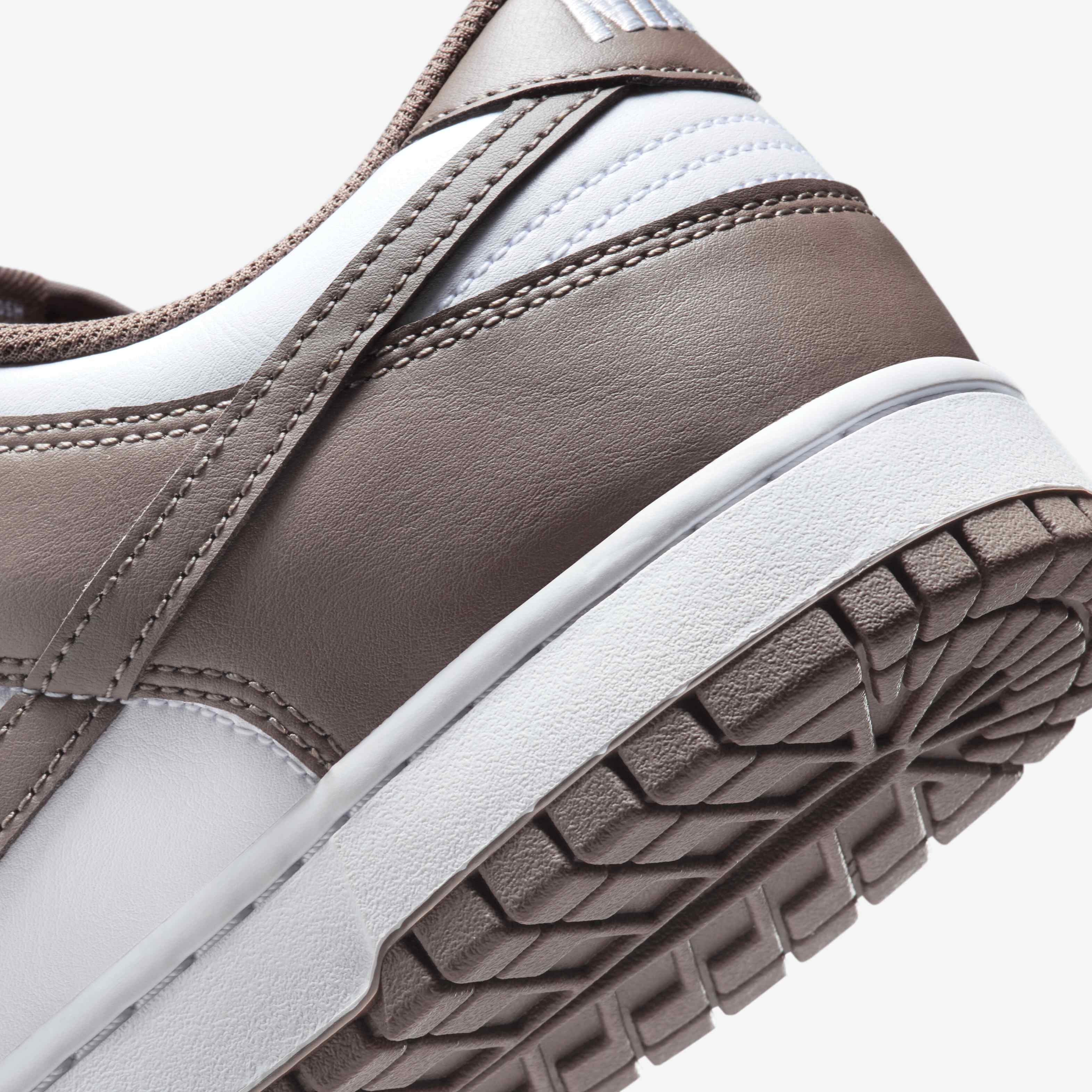 Nike Dunk Low Retro image number 7