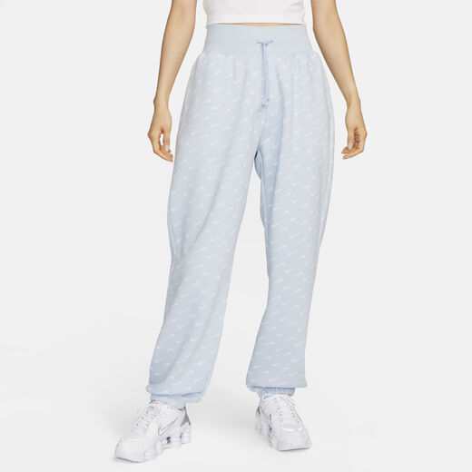 نايكي سبورتسوير فينكس فليس