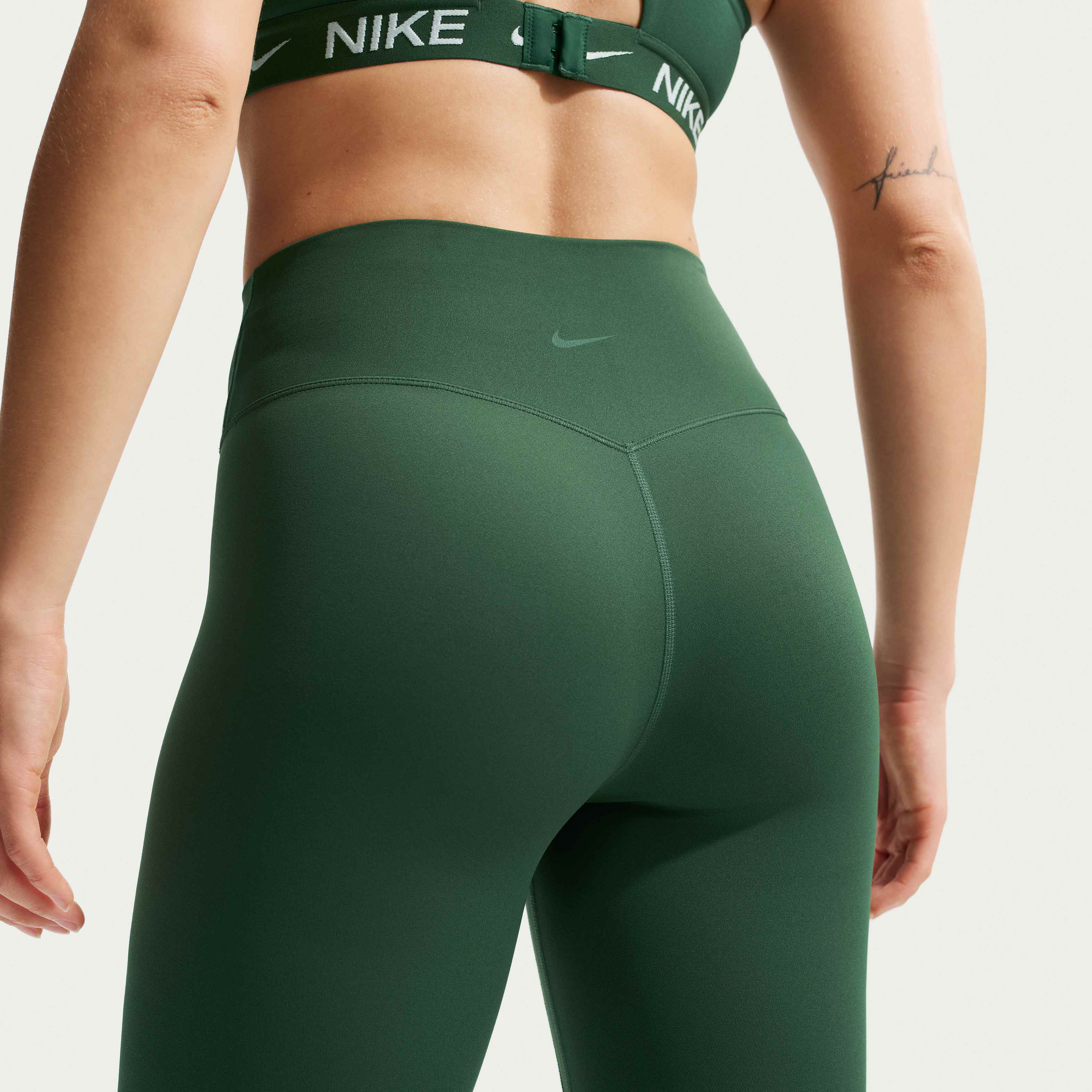 Nike Zenvy image number 2