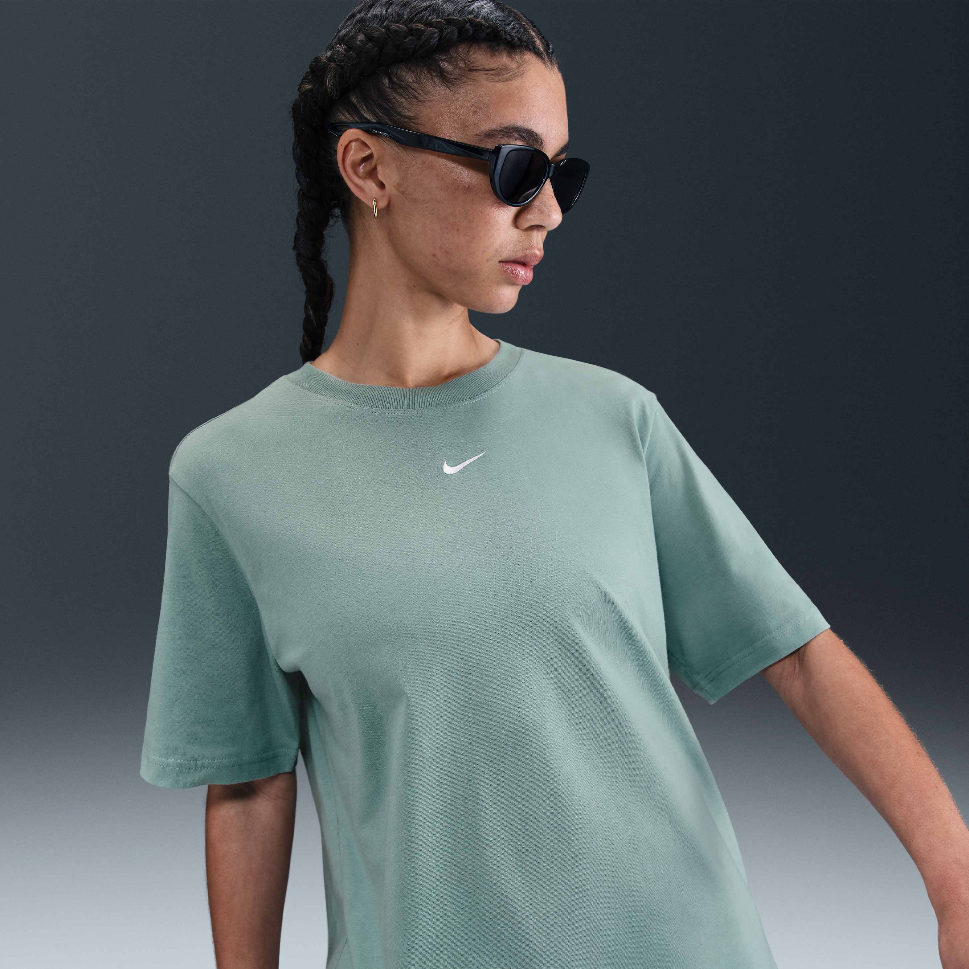 Nike Sportswear Essential image number 0