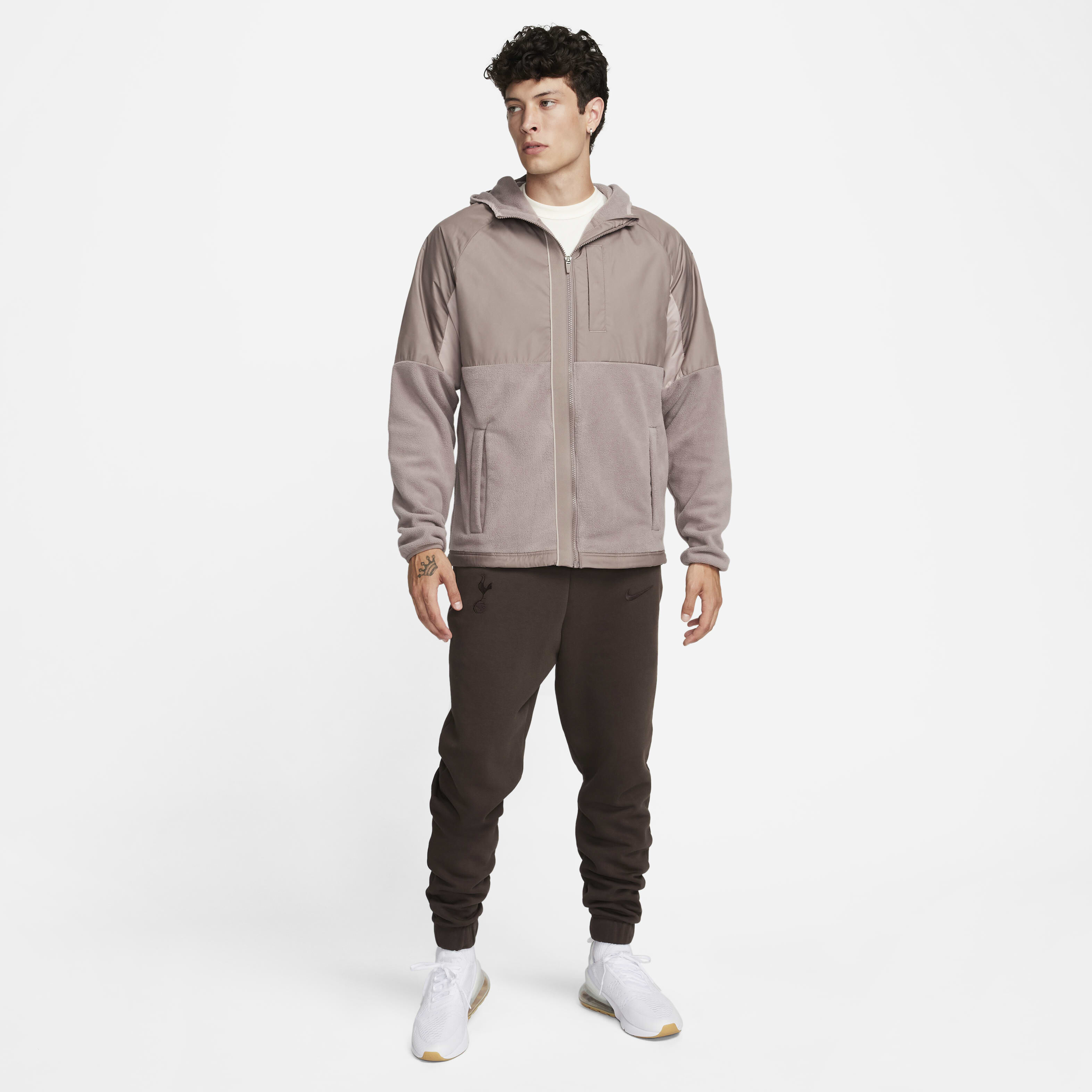 توتنهام هوتسبير AWF البديل image number 7