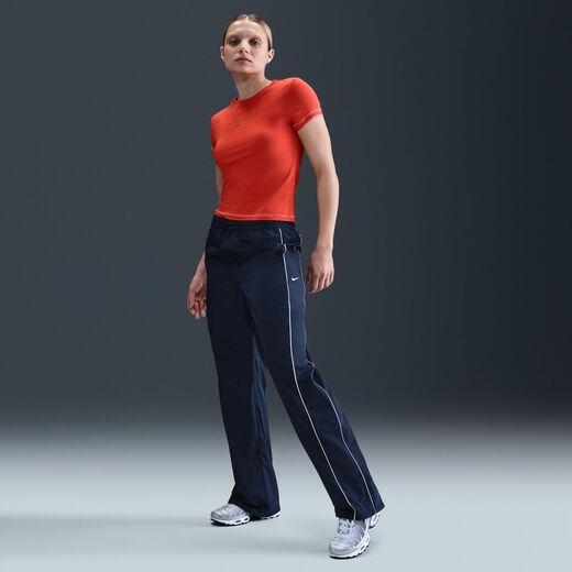 نايكي ويندرانر