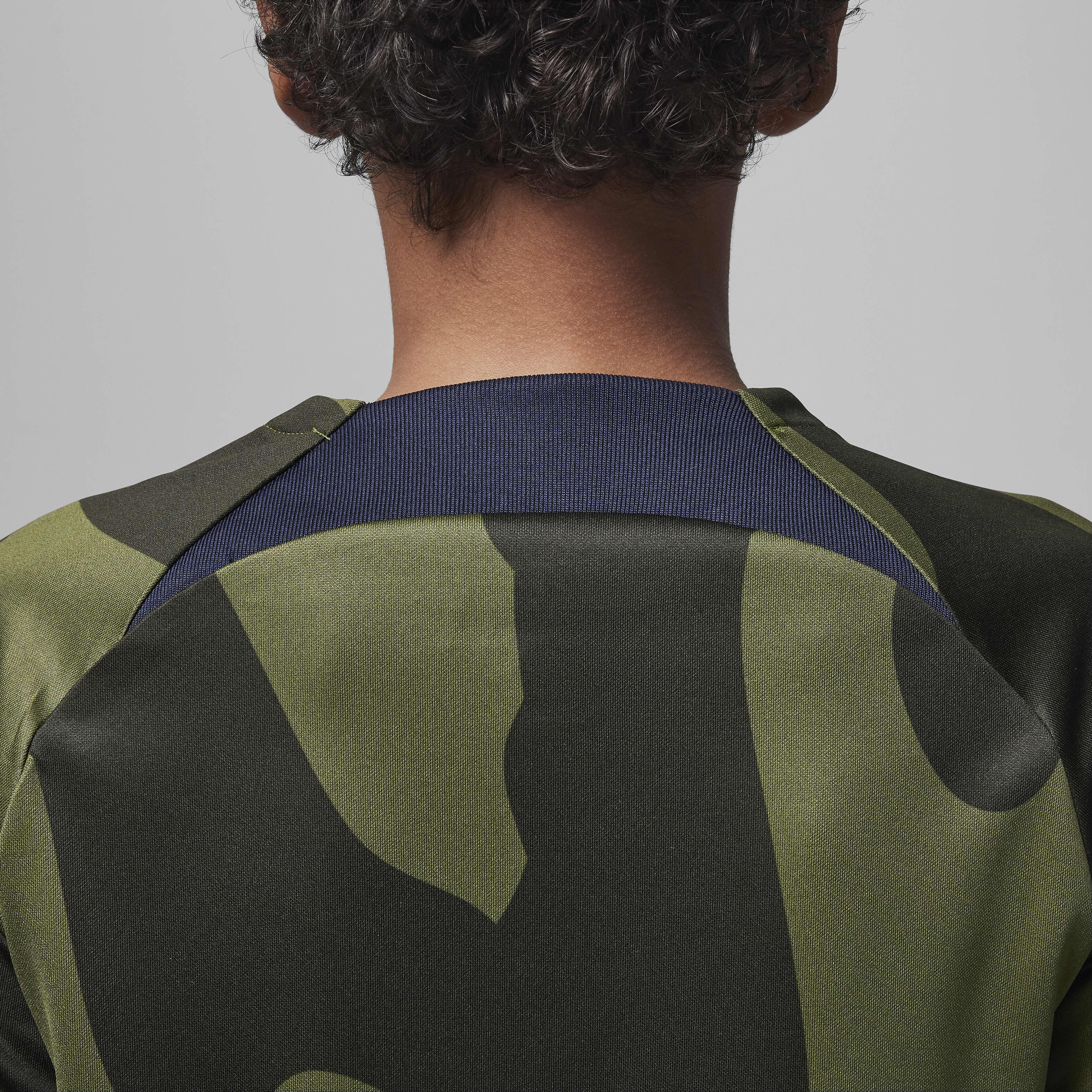 باريس سان جيرمان اكاديمي برو البديل image number 3