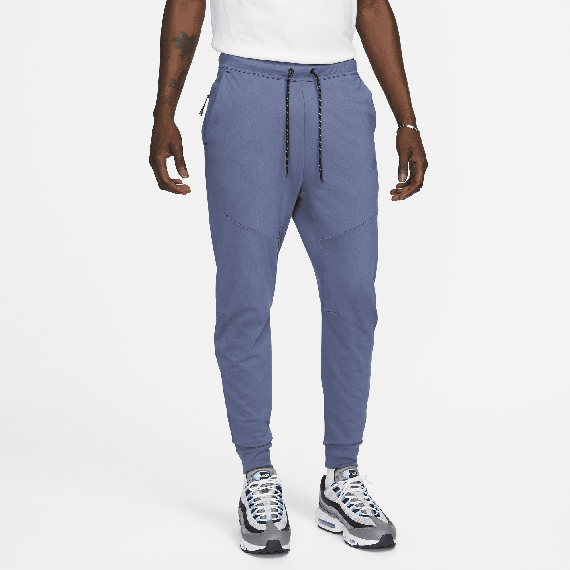 Slim store nike joggers