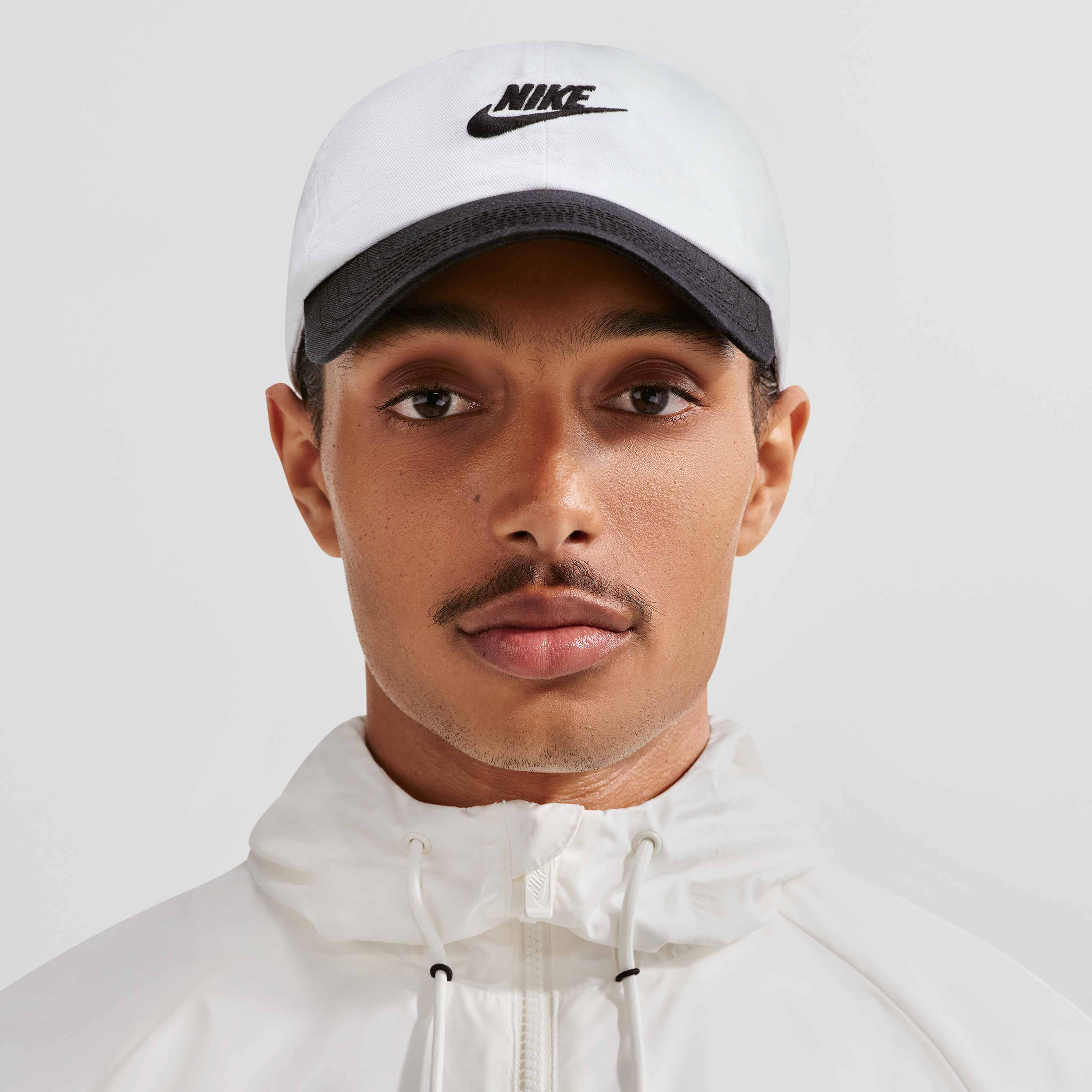 Nike Club image number 2