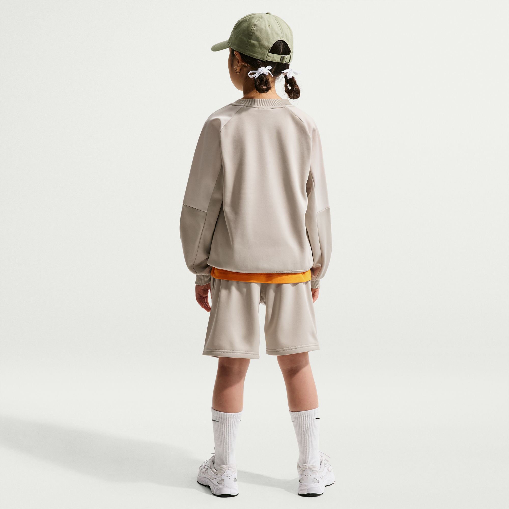 نايكي سبورتسوير image number 1