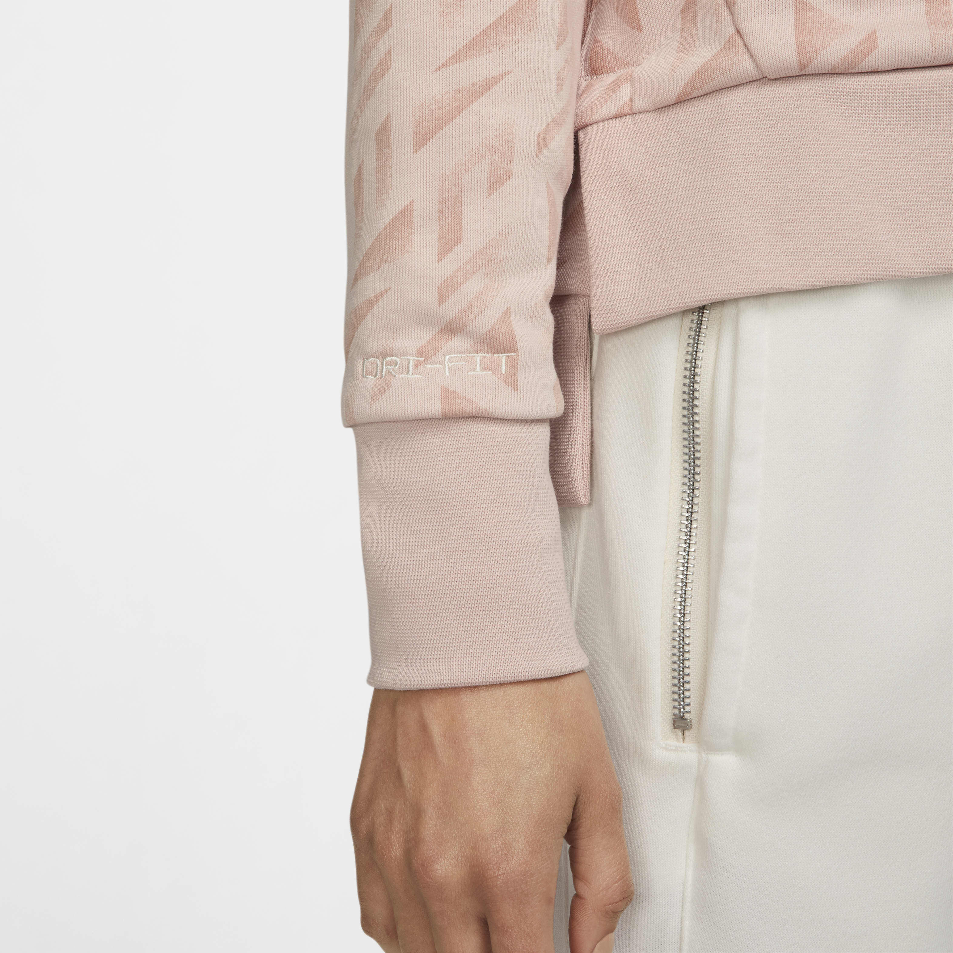 England Standard Issue image number 5