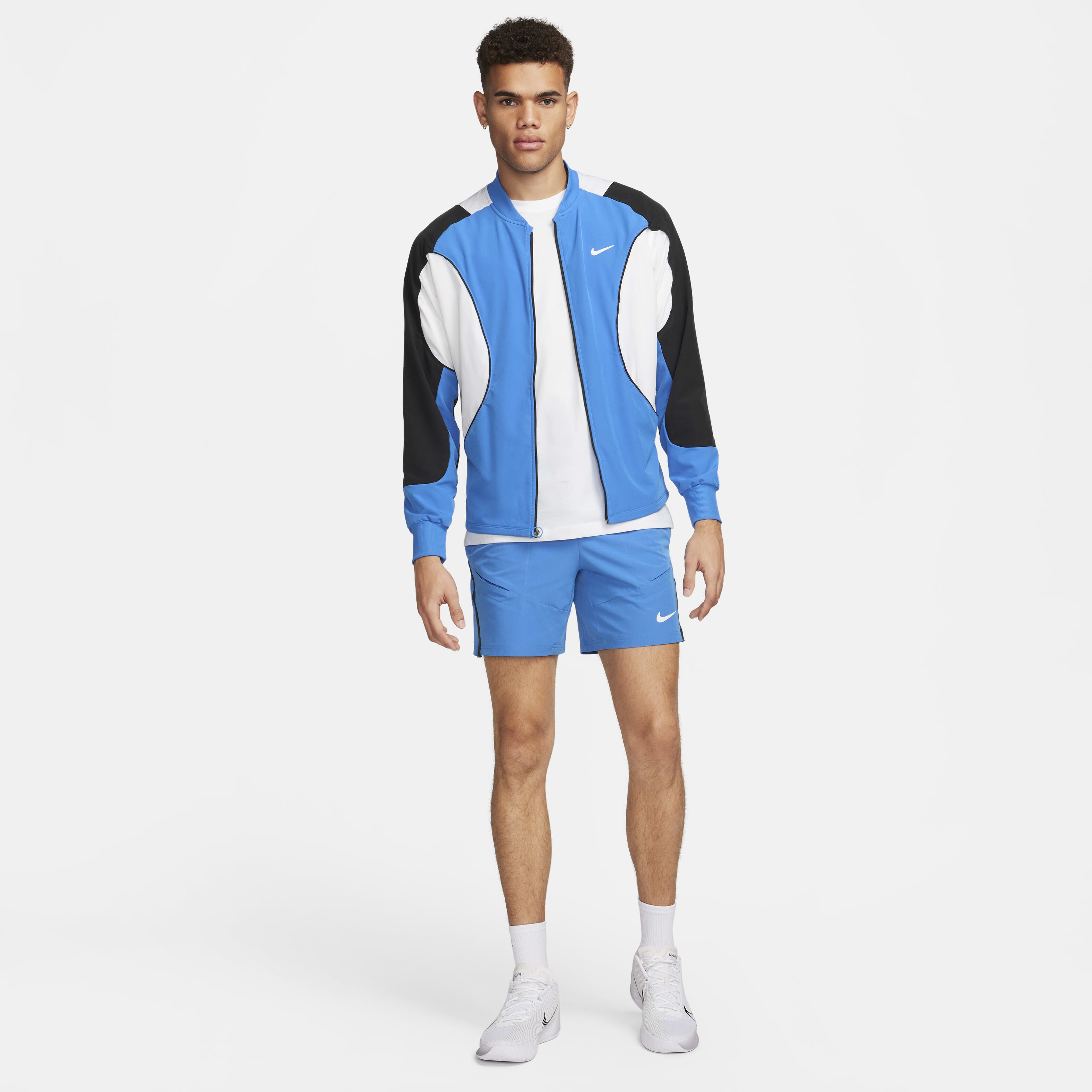 NikeCourt Advantage image number 6