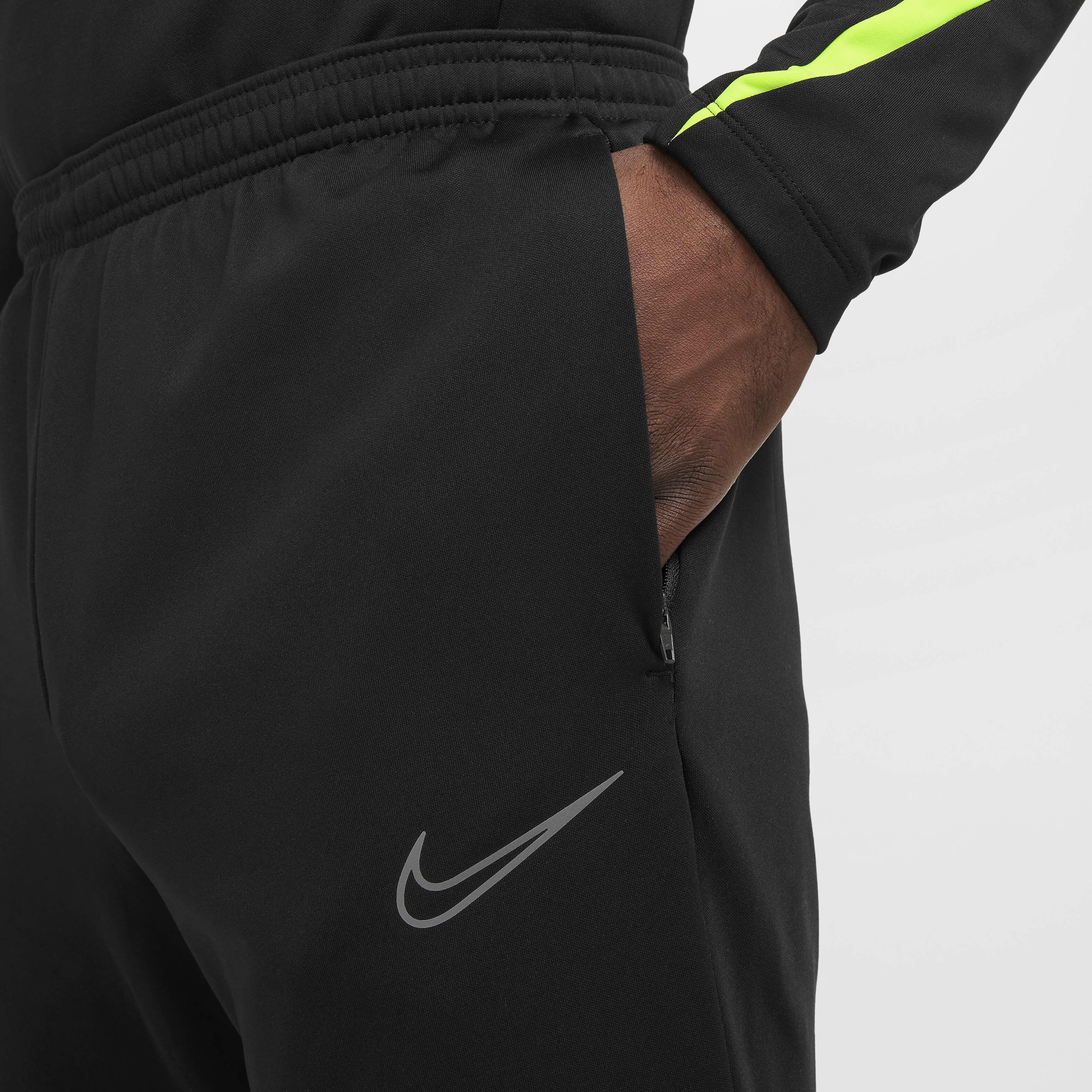 Nike therma academy joggers shop
