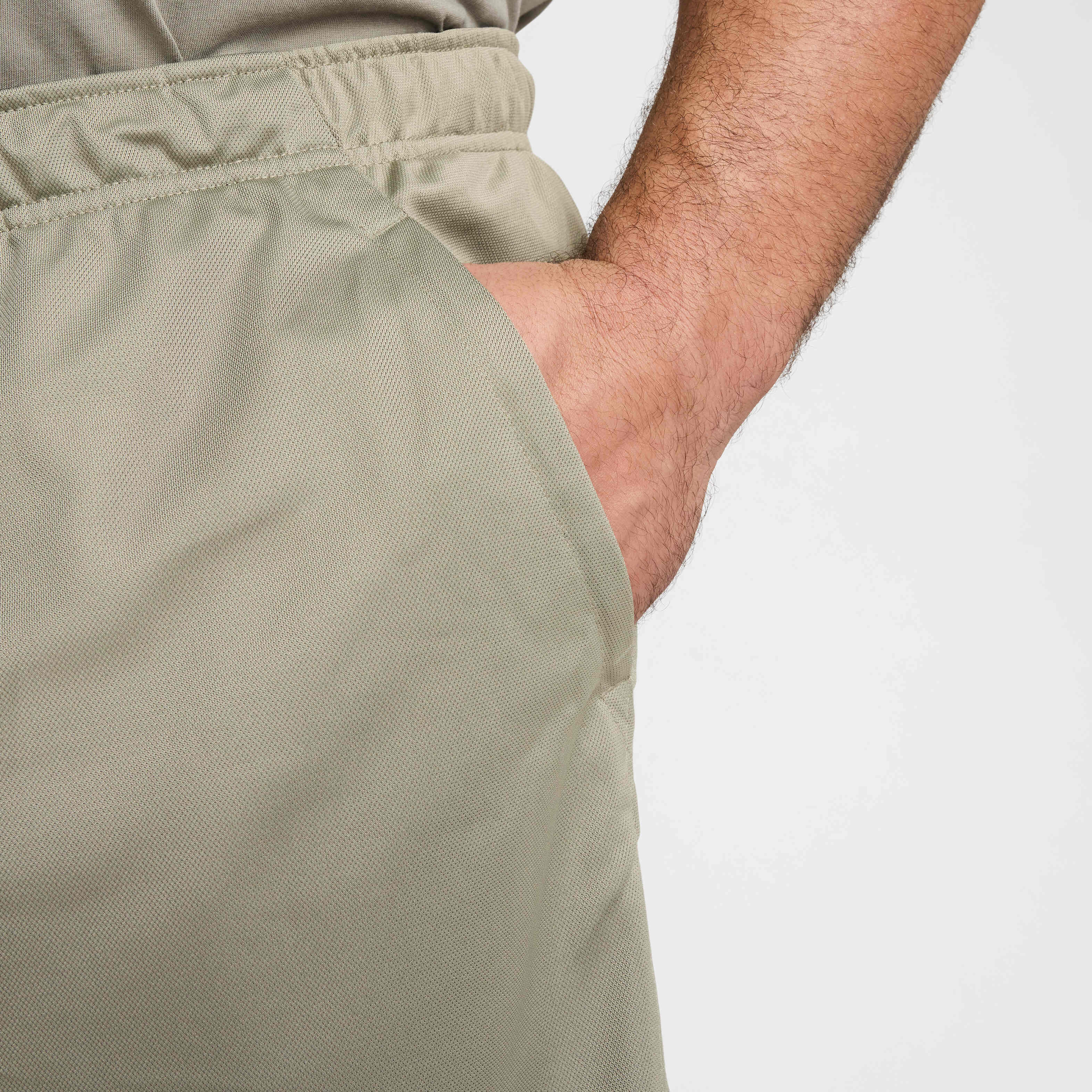 Nike Totality image number 11