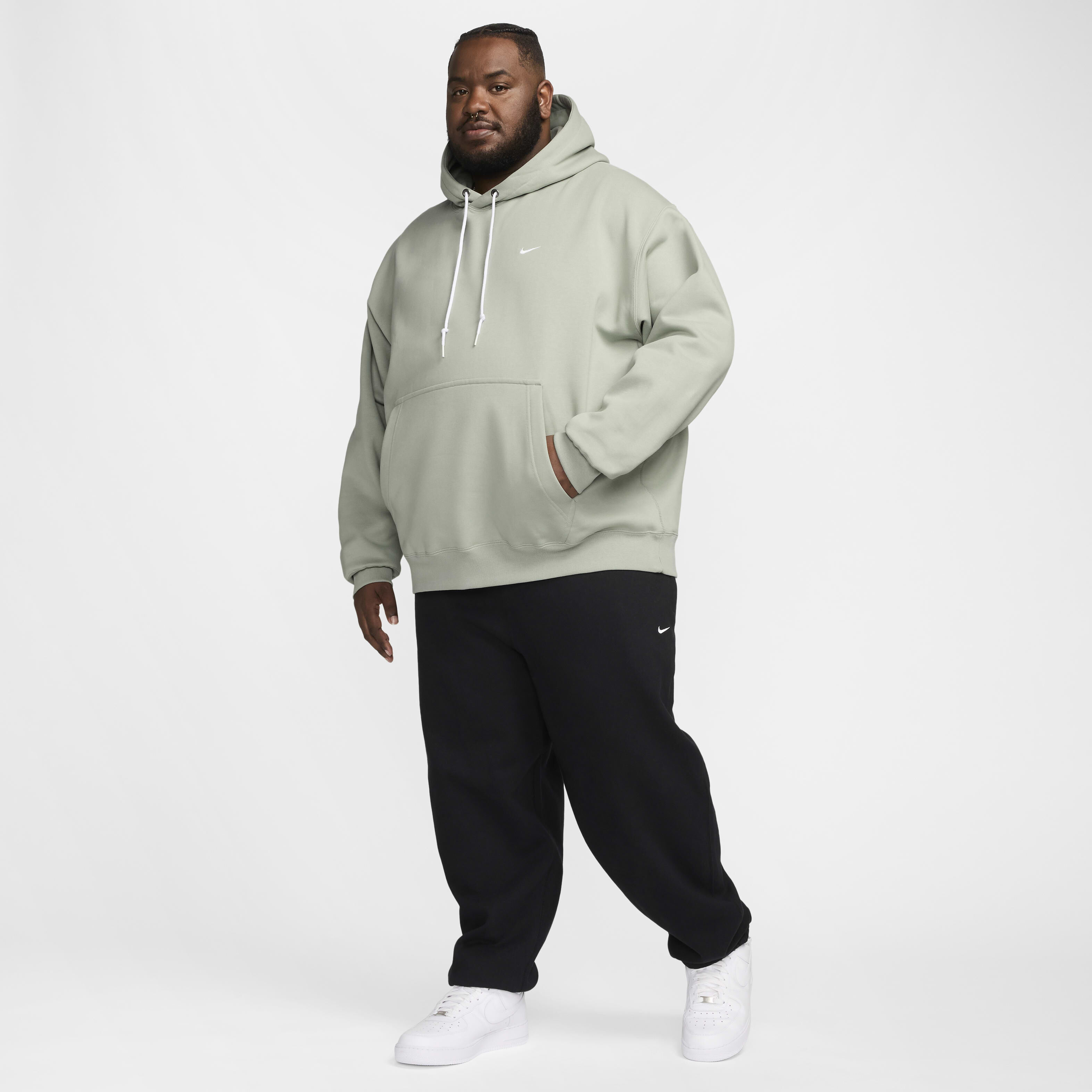 نايكي سولو سووش image number 13