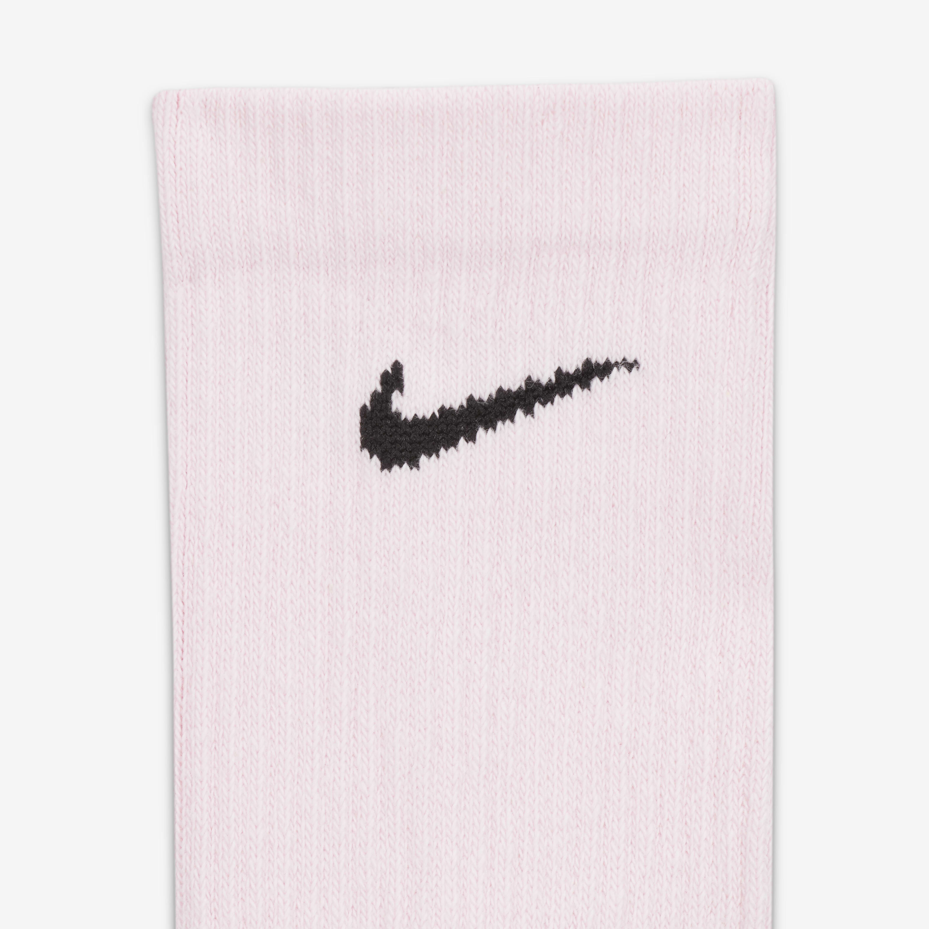 نايكي ايفريداي بلس كوشيند image number 3