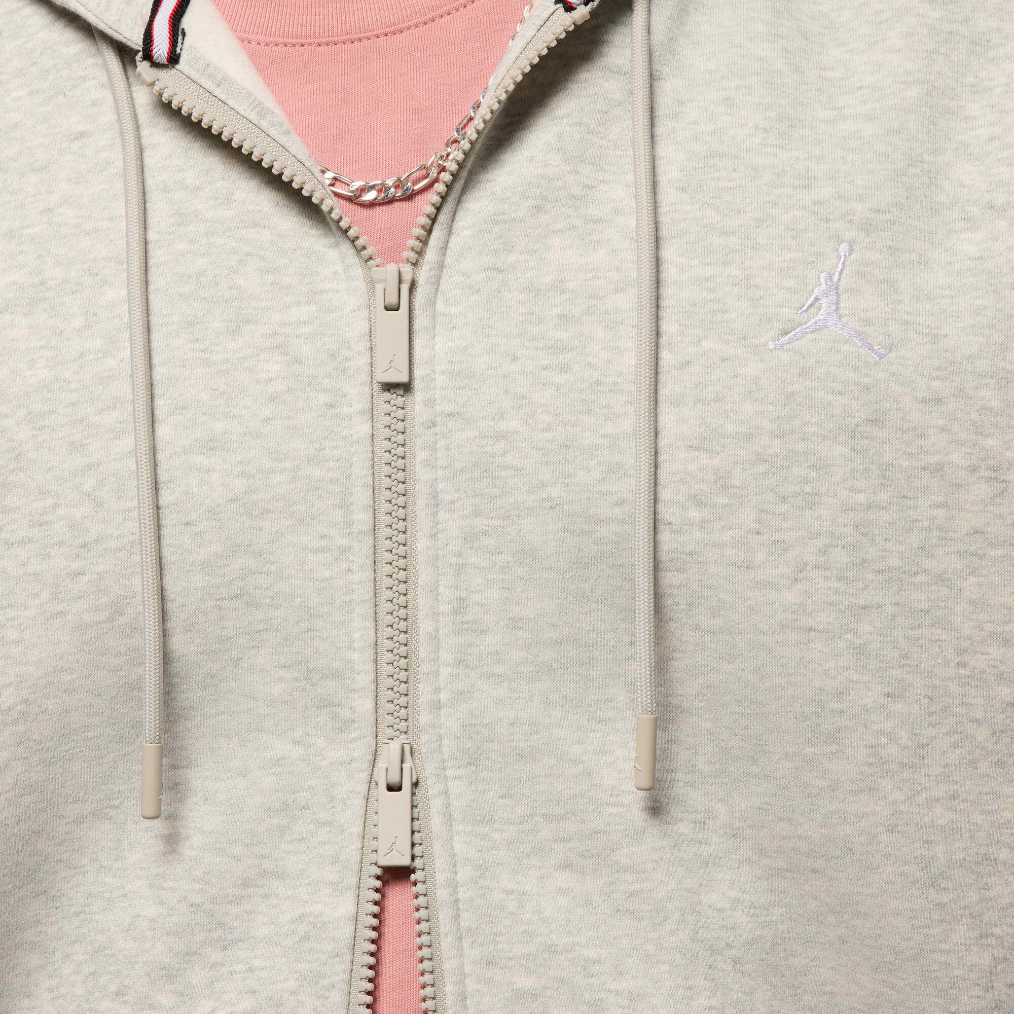 Zoom image