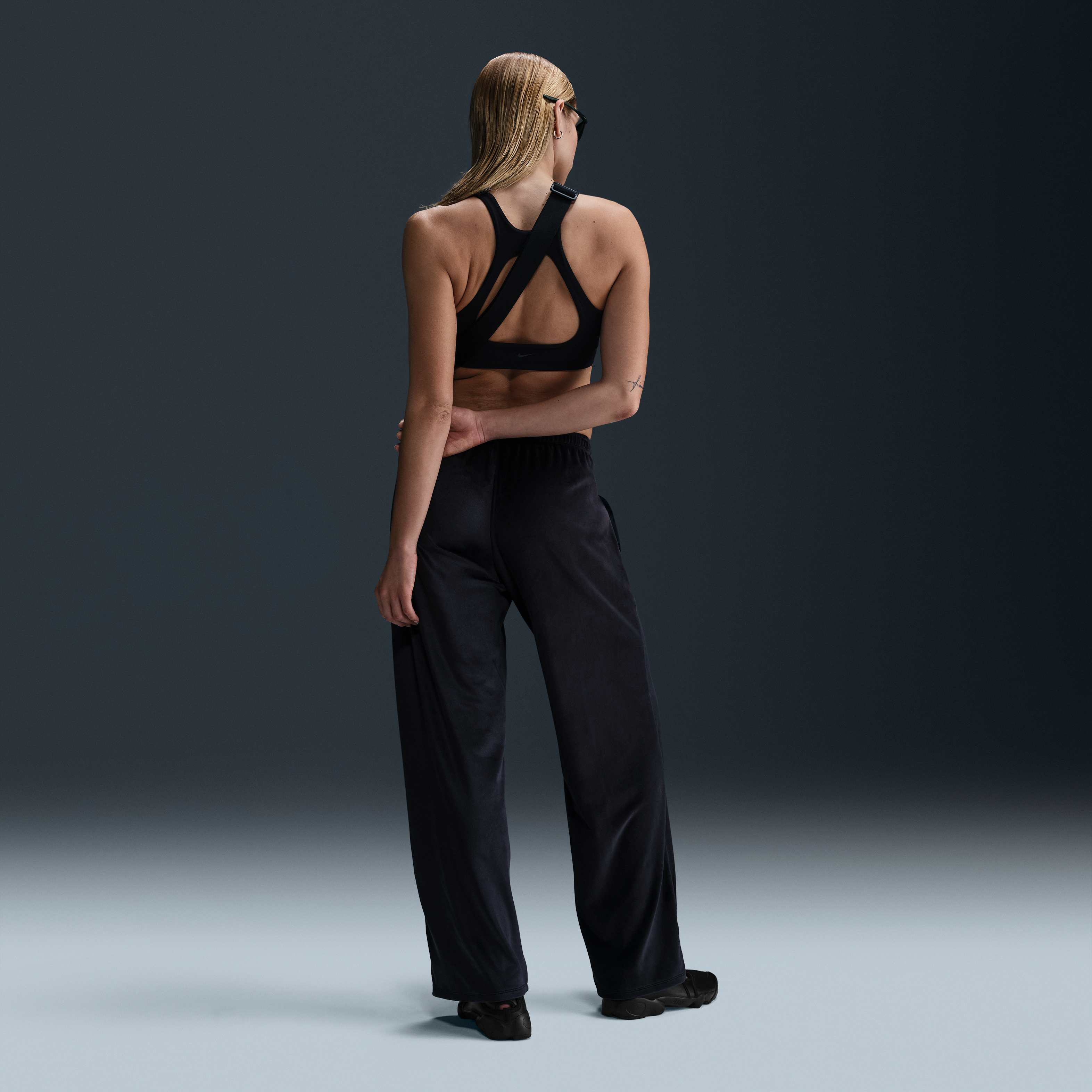 نايكي سبورتسوير تشيل نت image number 3