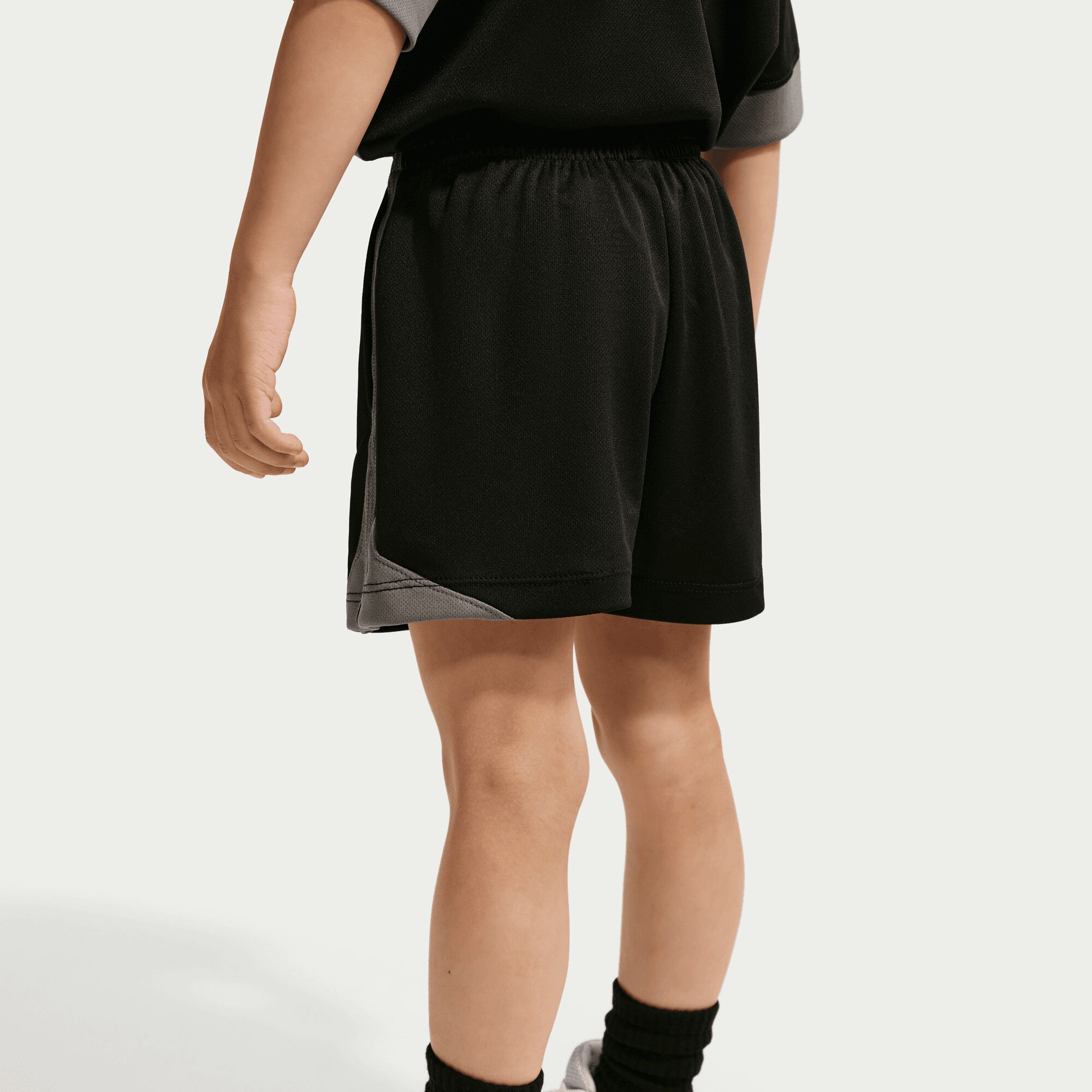 Nike image number 5