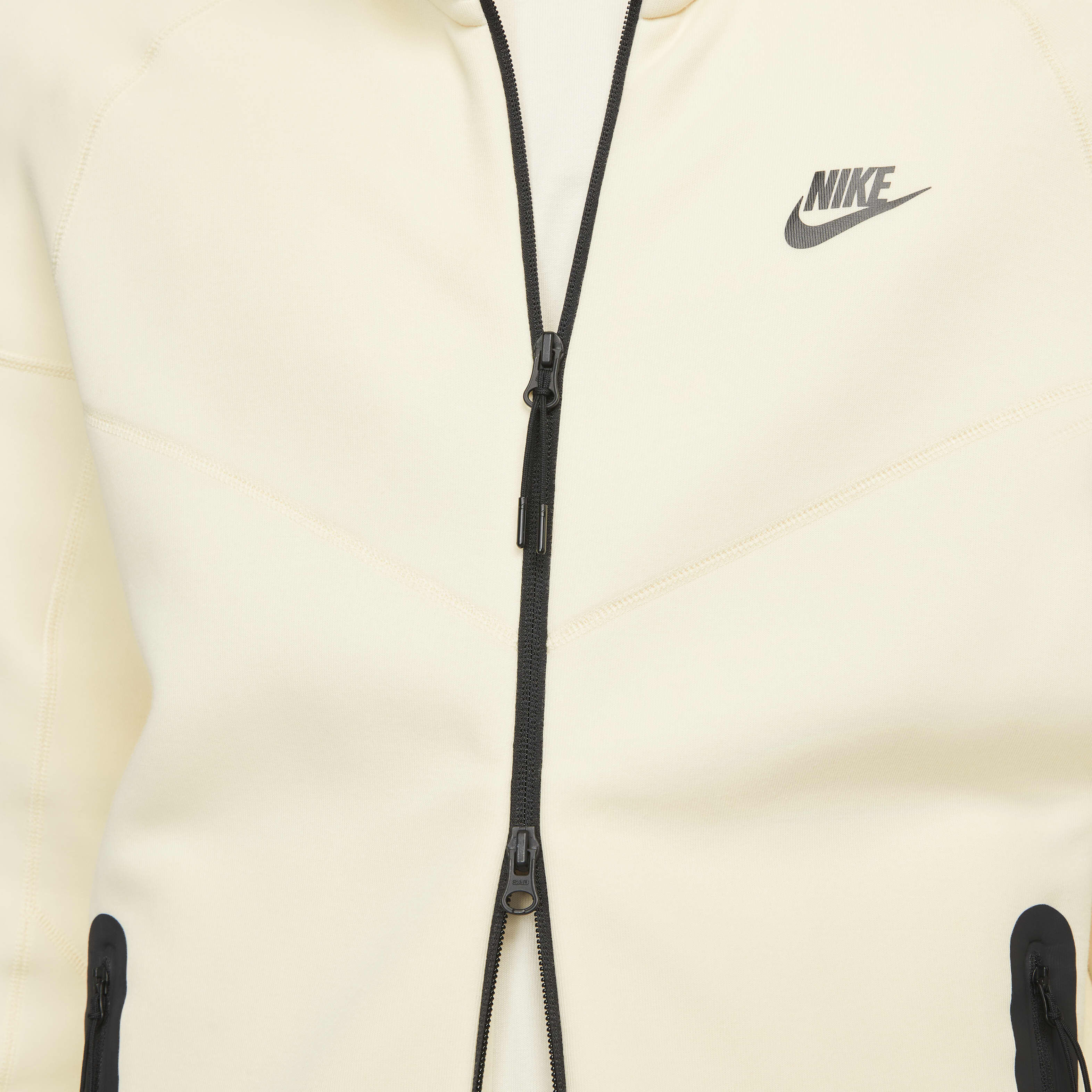 Nike Sportswear Tech Fleece Windrunner image number 3