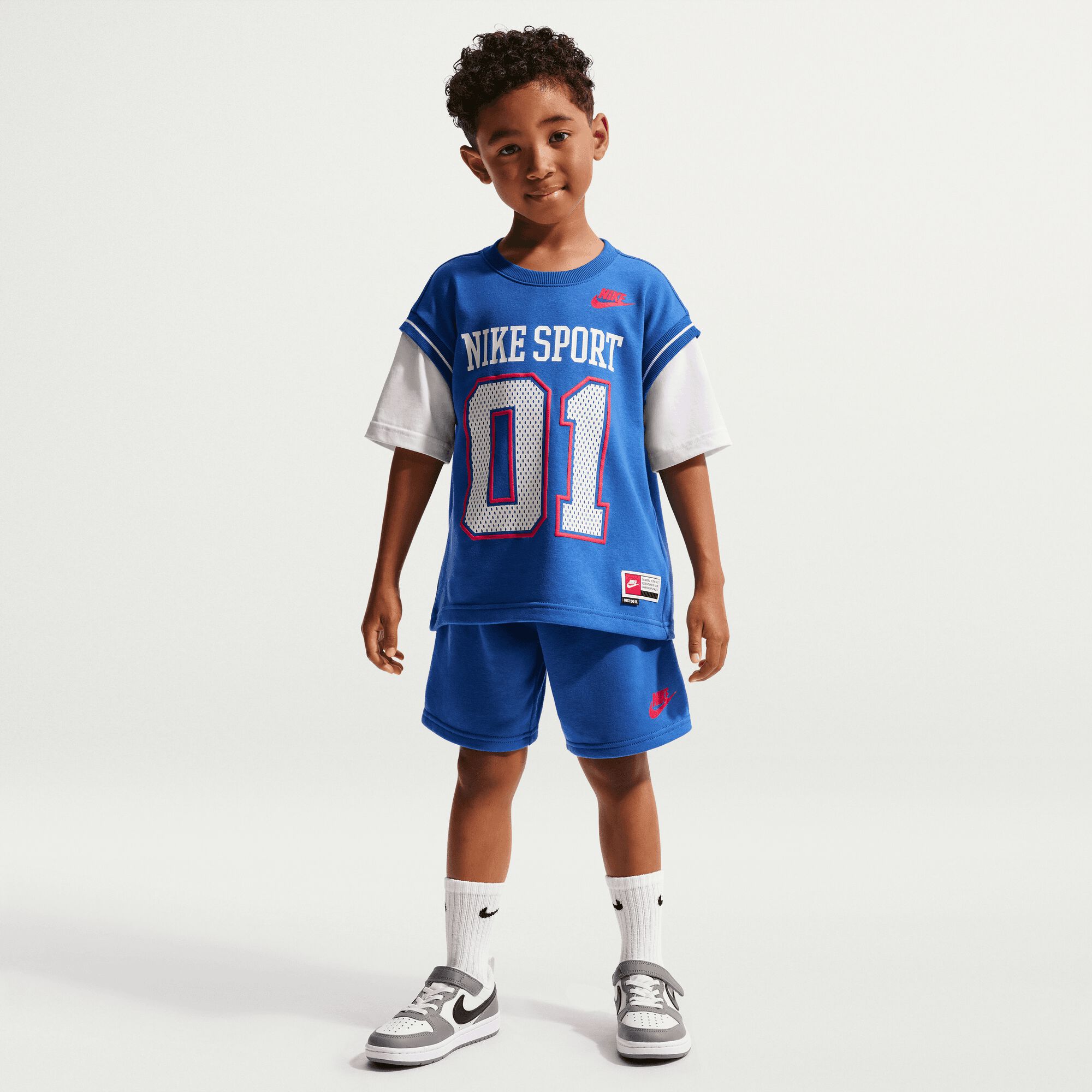 Nike Sportswear image number 0