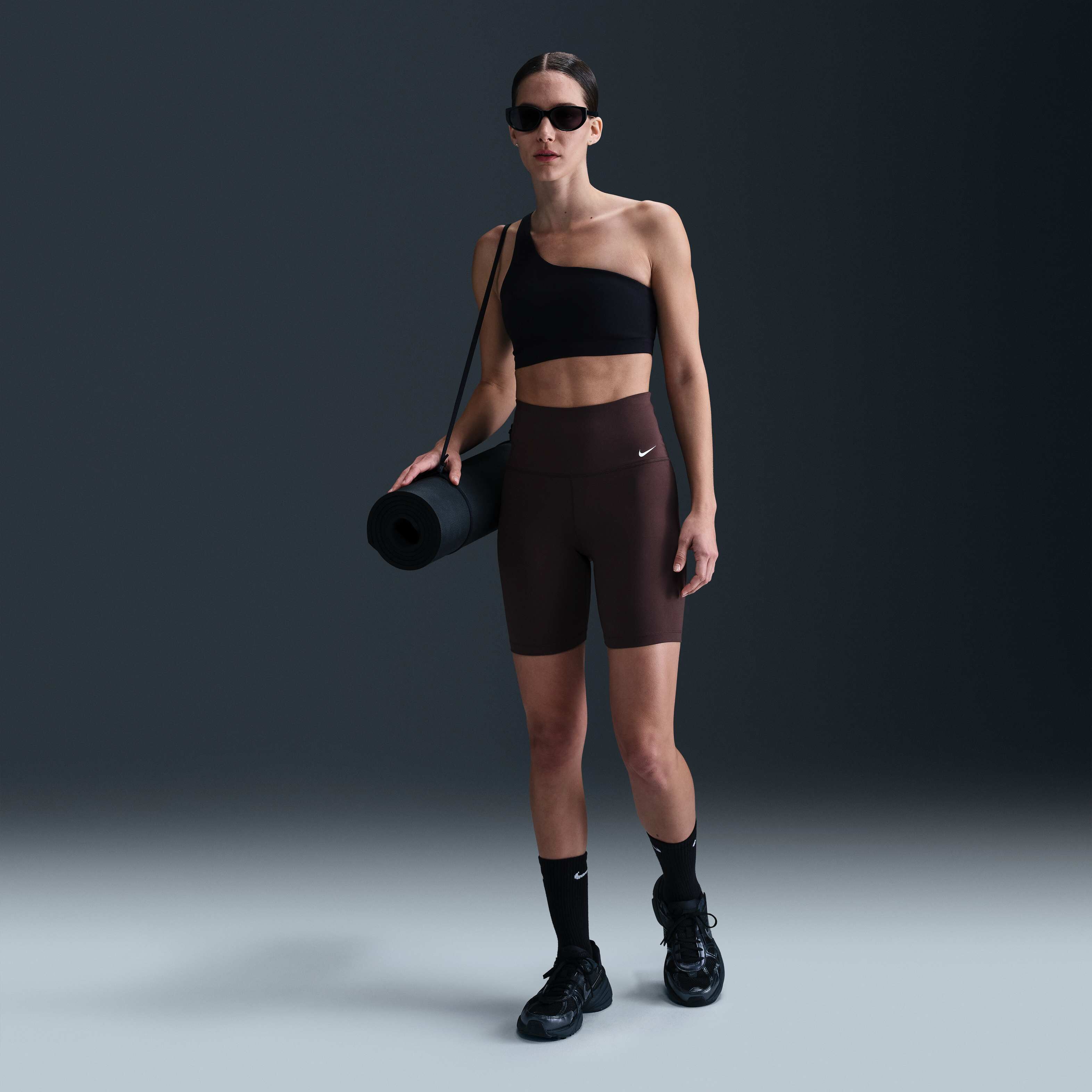 Nike Zenvy Asymmetrical image number 3