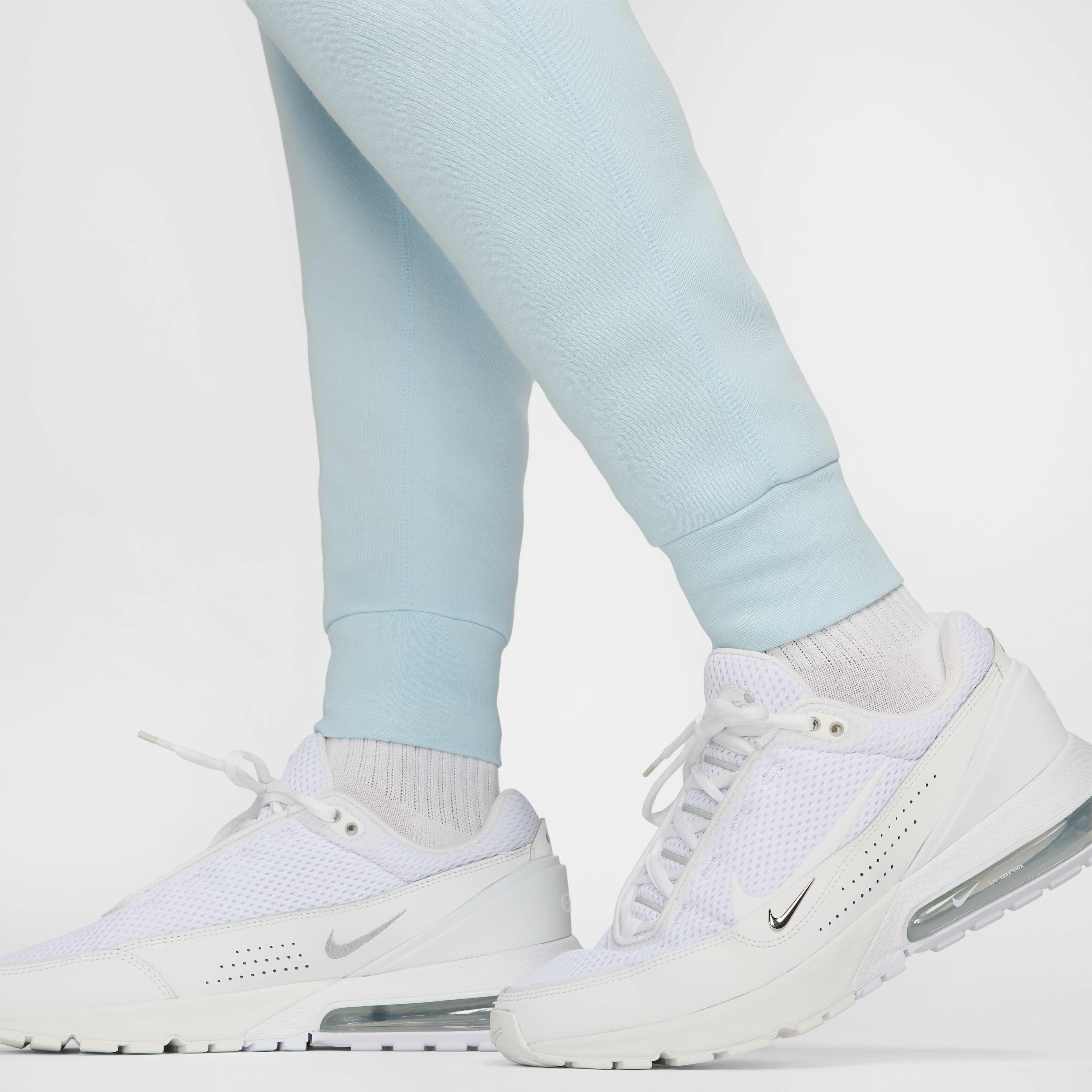 Nike Sportswear Tech Fleece image number 6
