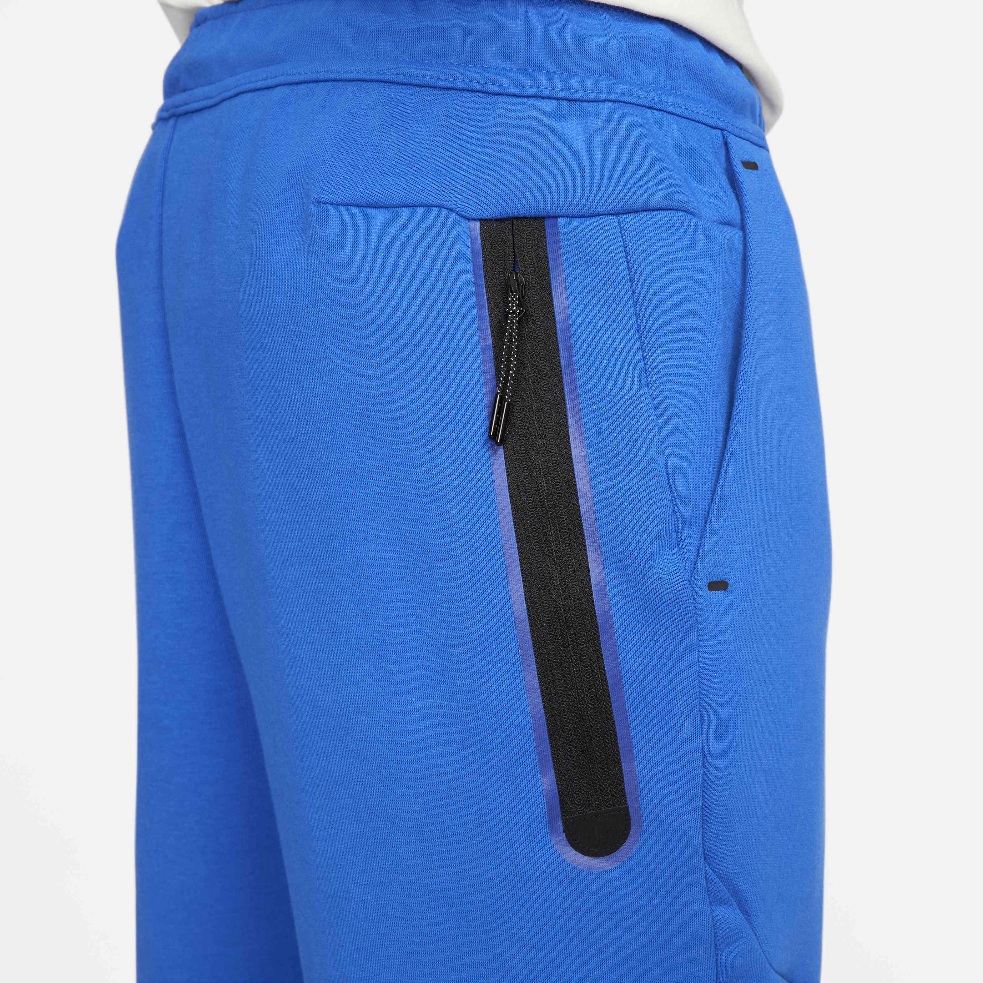 Nike Sportswear Tech Fleece image number 4