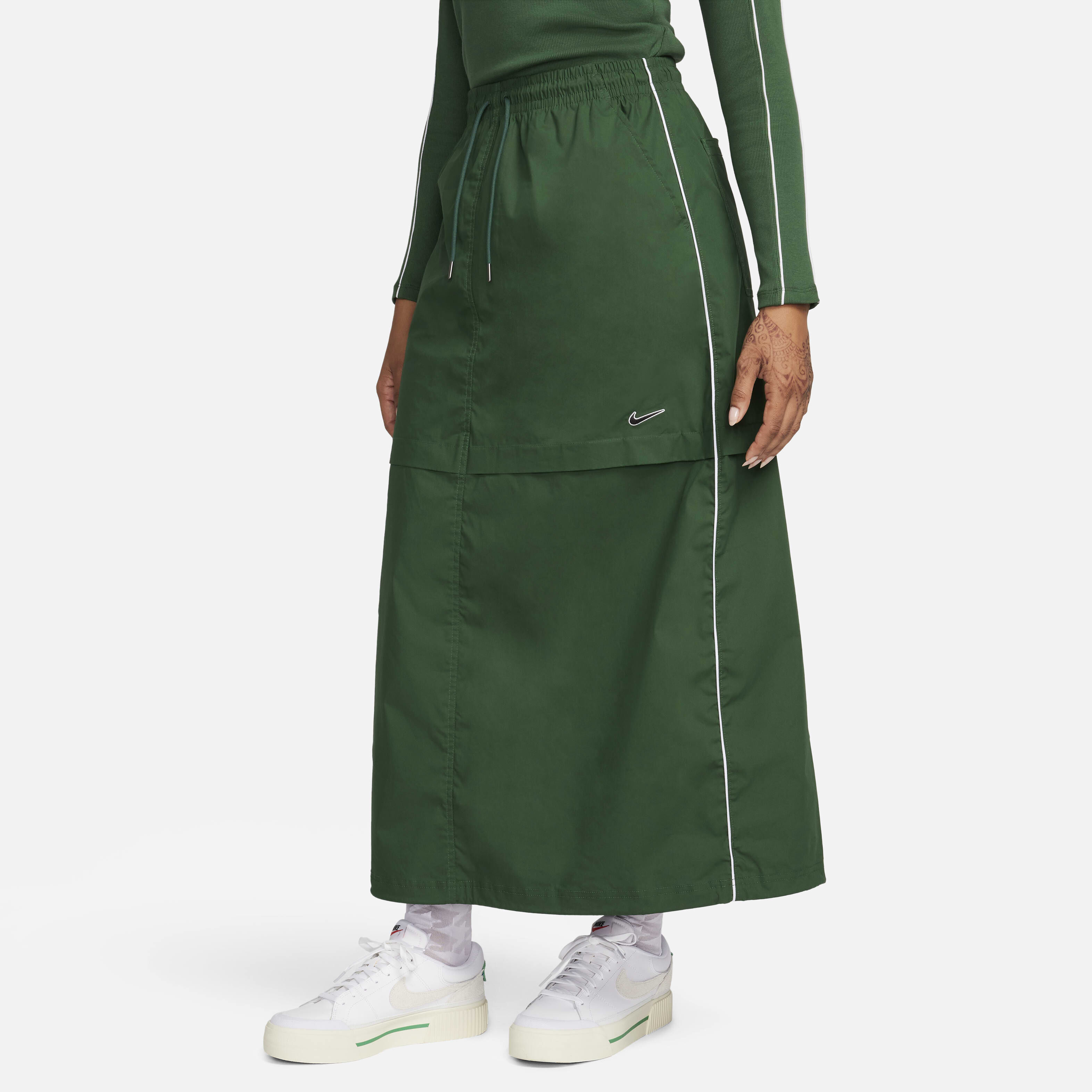 نايكي سبورتسوير image number 0