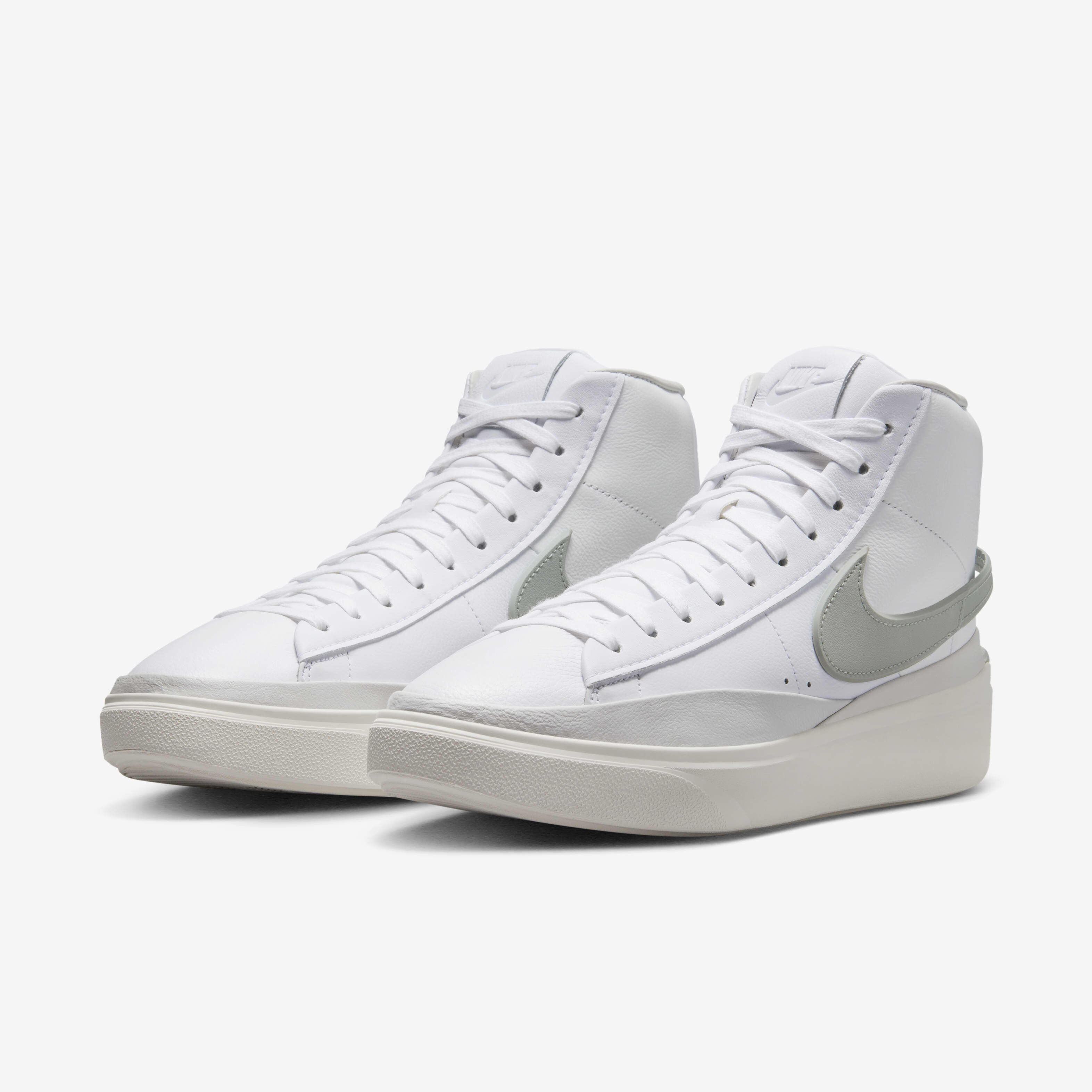 Nike Blazer Phantom Mid image number 4