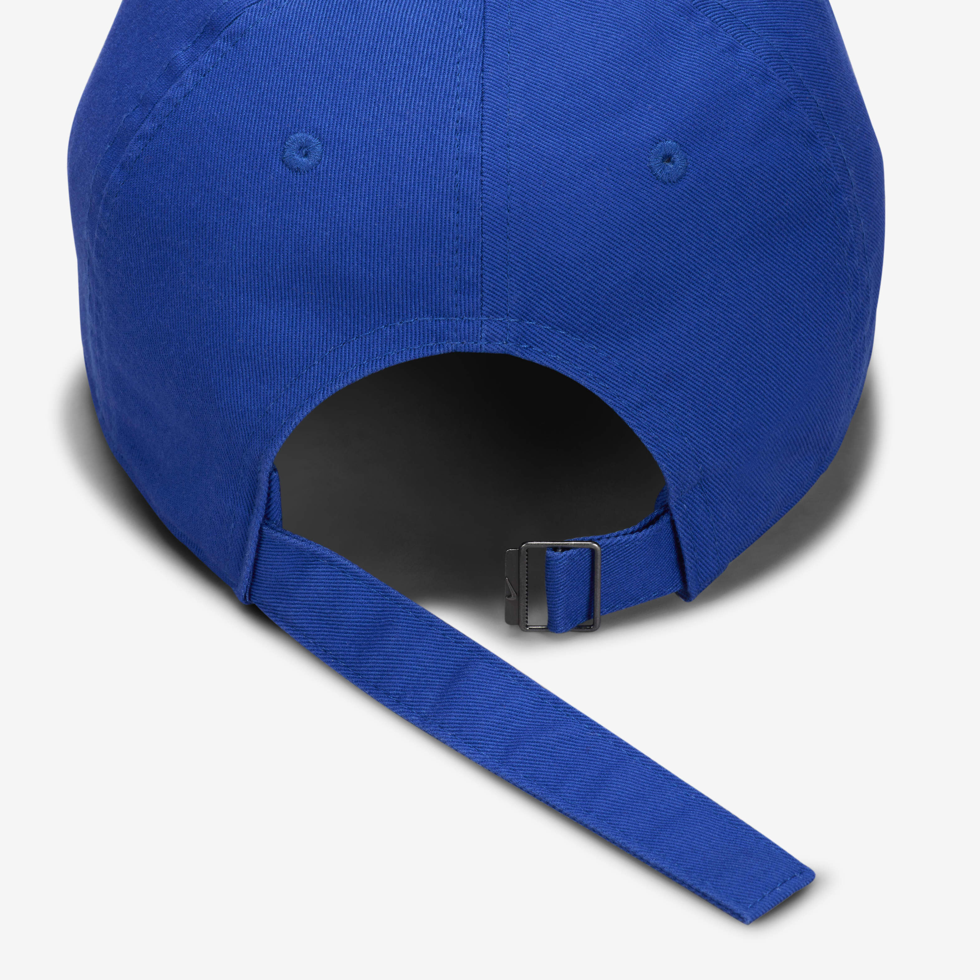 نايكي كلوب image number 2