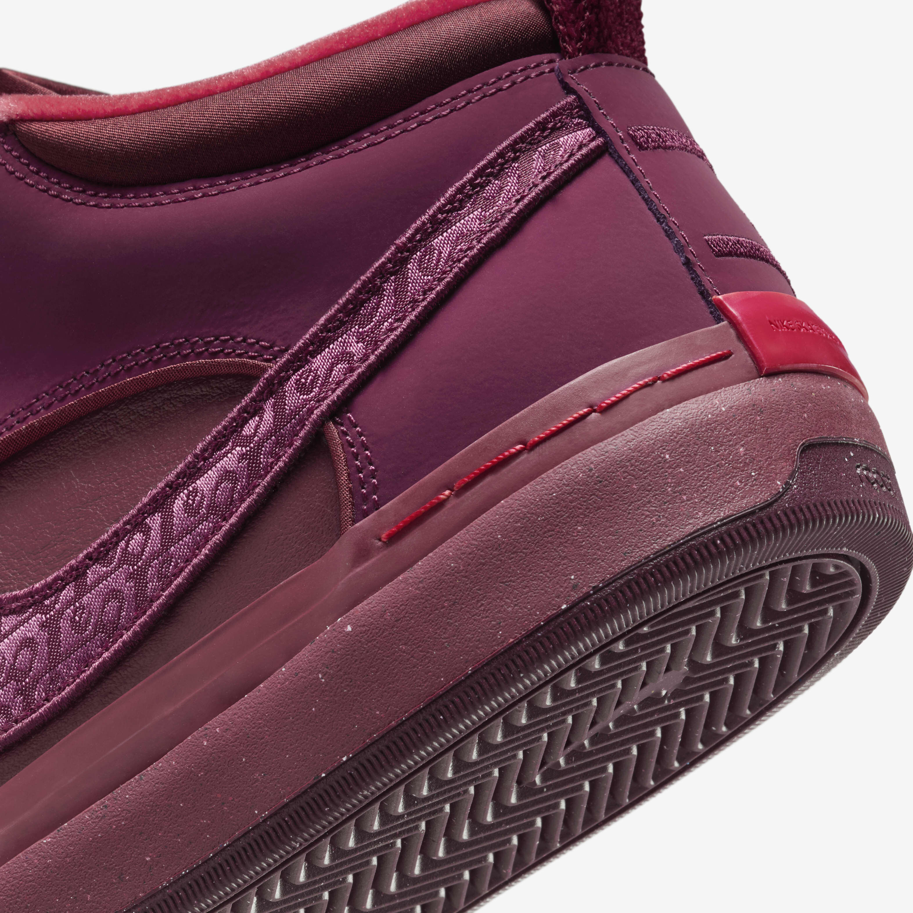 Buy Nike SB React Leo Premium