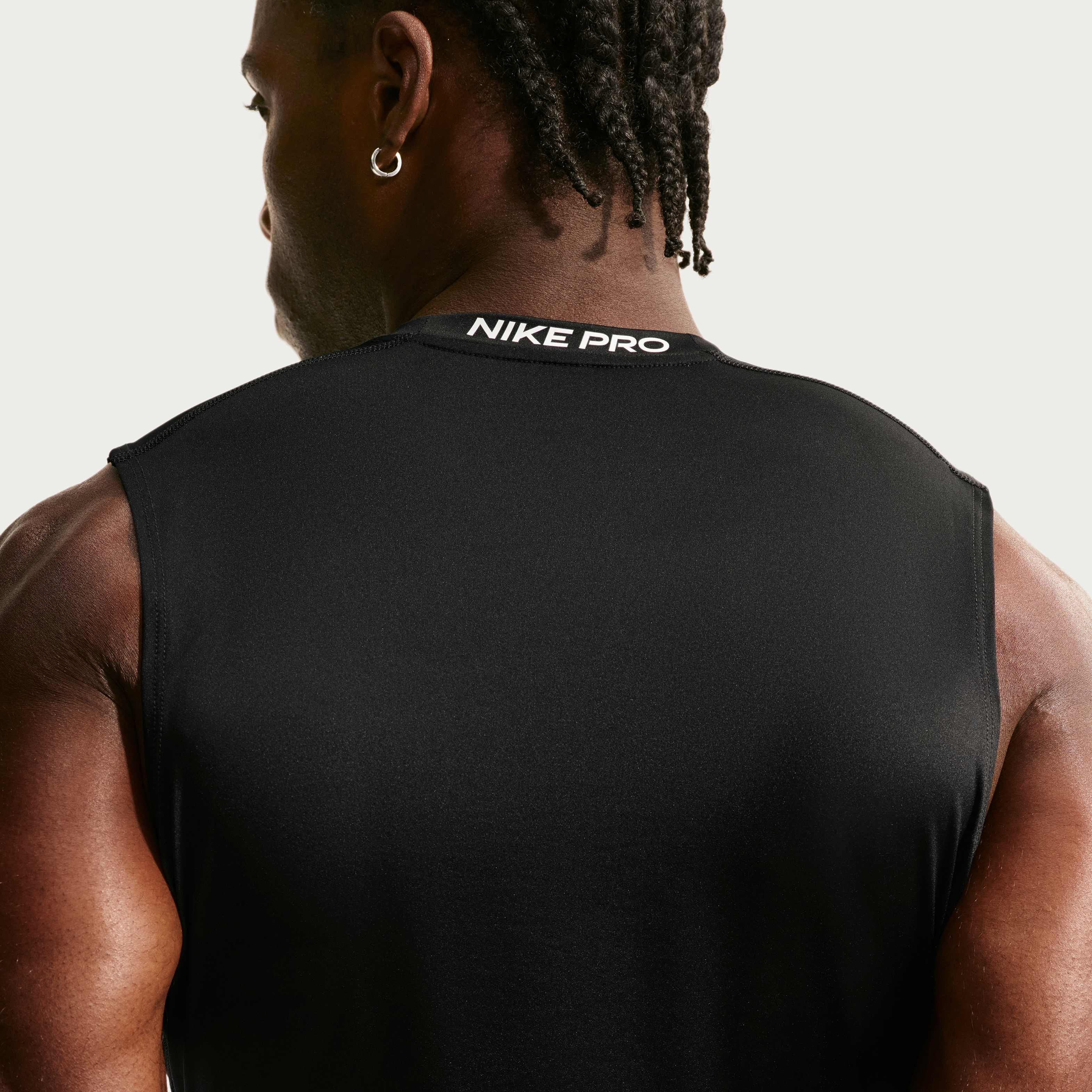 Nike Pro image number 1