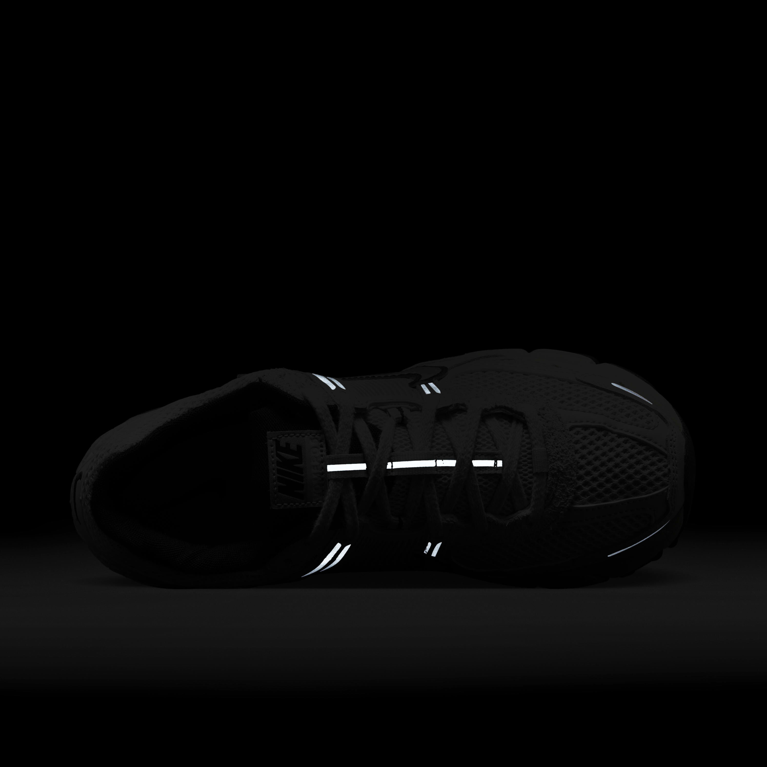 Nike Zoom Vomero 5 image number 8