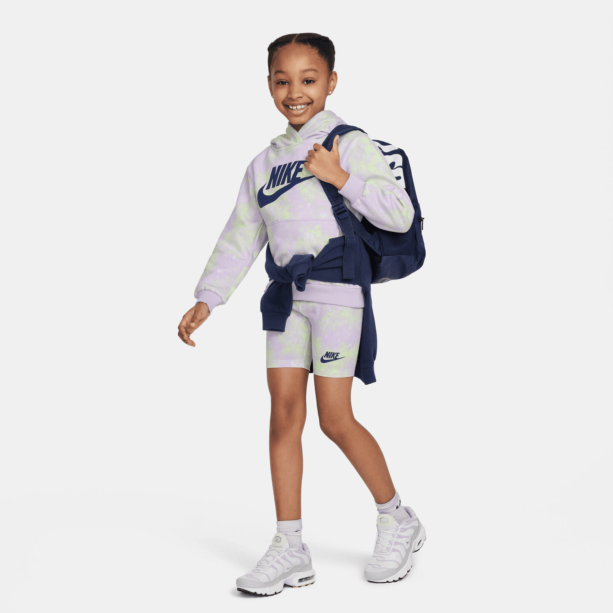 نايكي كلوب image number 4