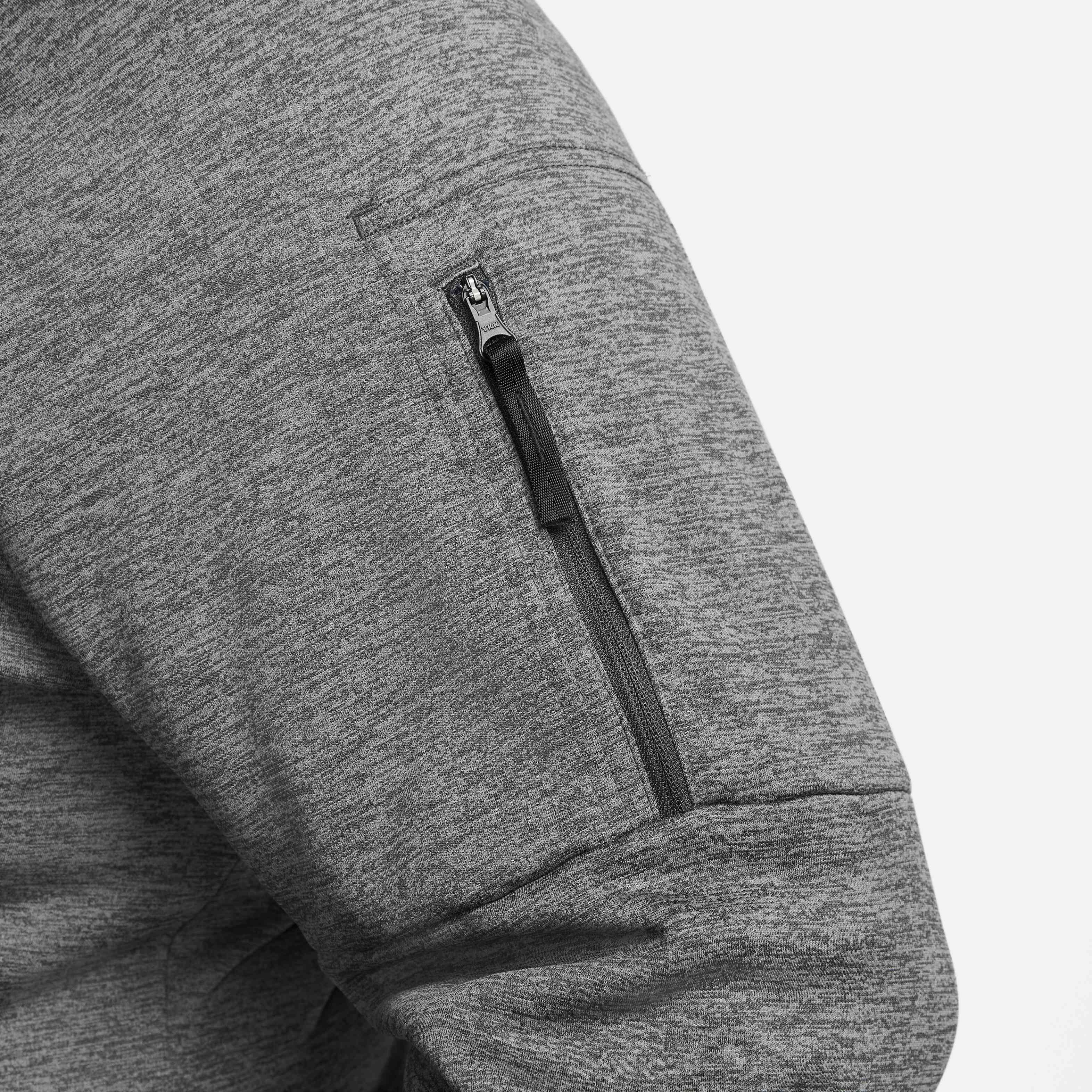 Nike Therma image number 11