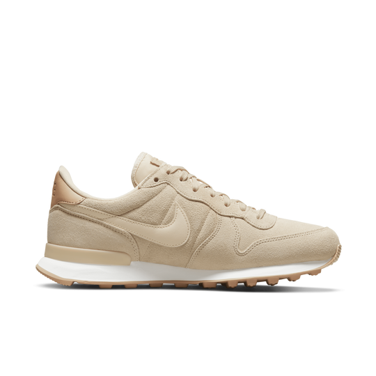 Nike internationalist 2025 women's shoe