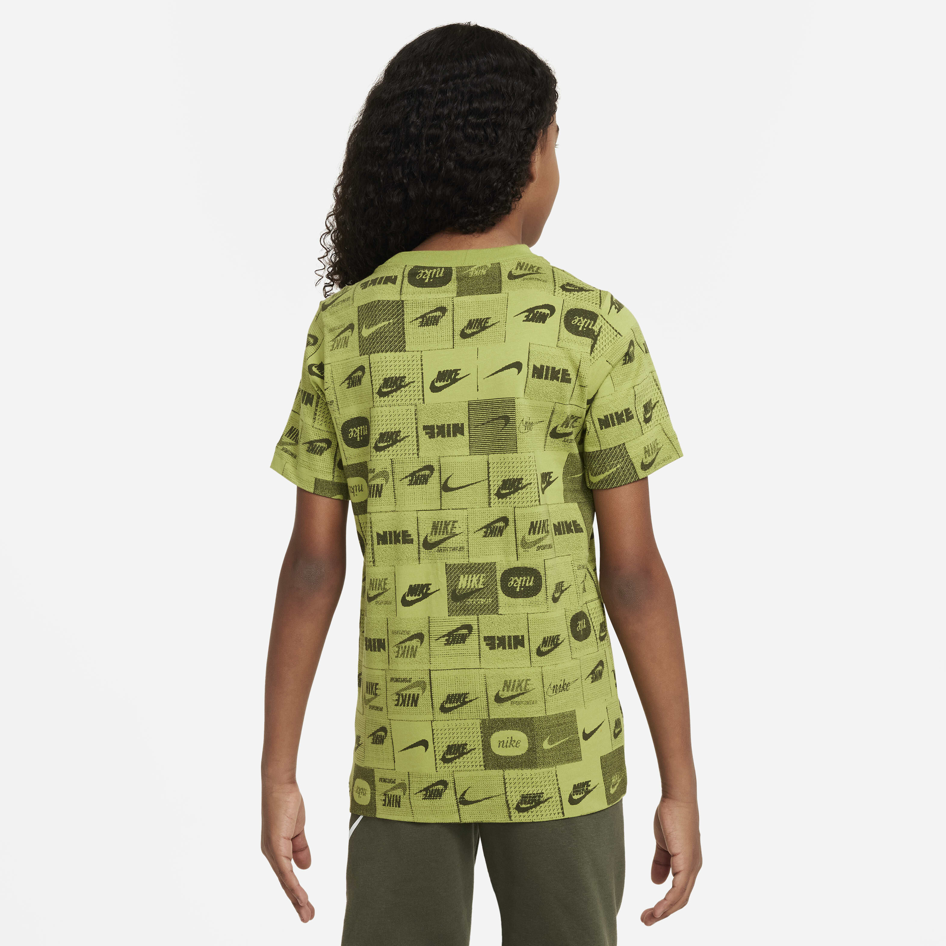 نايكي سبورتسوير image number 1