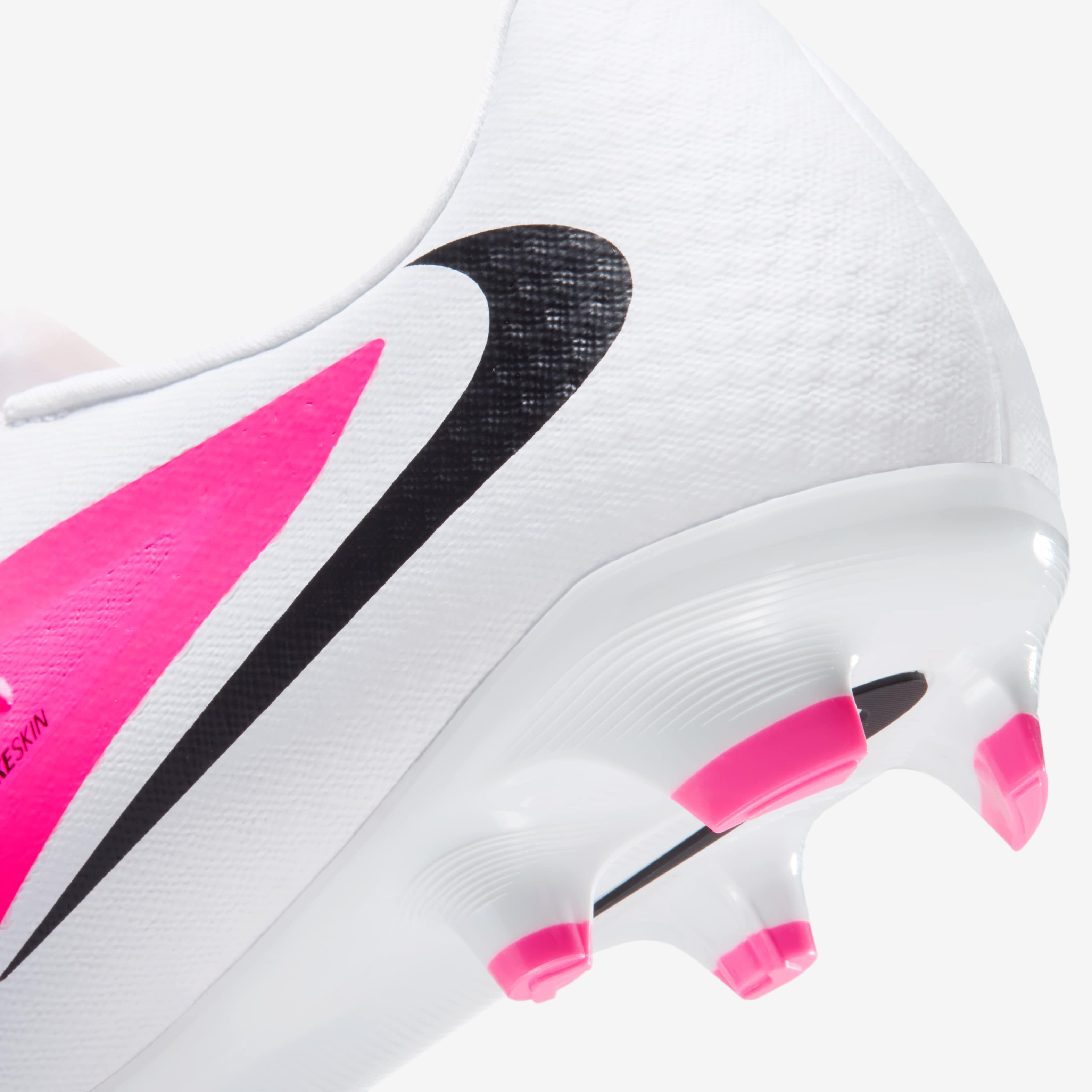 Nike Phantom 6 Low Academy image number 8