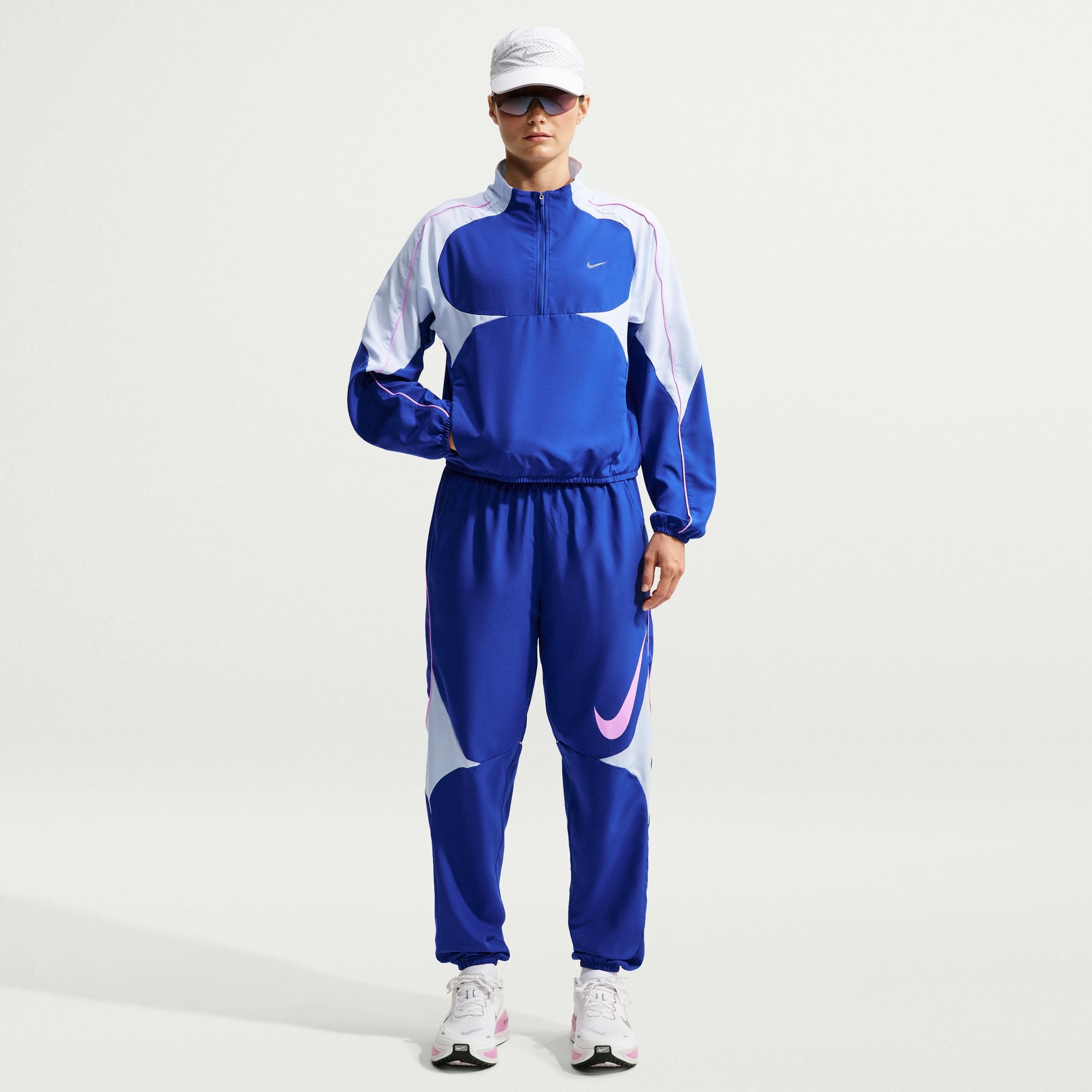 Nike Tempo Swoosh image number 0