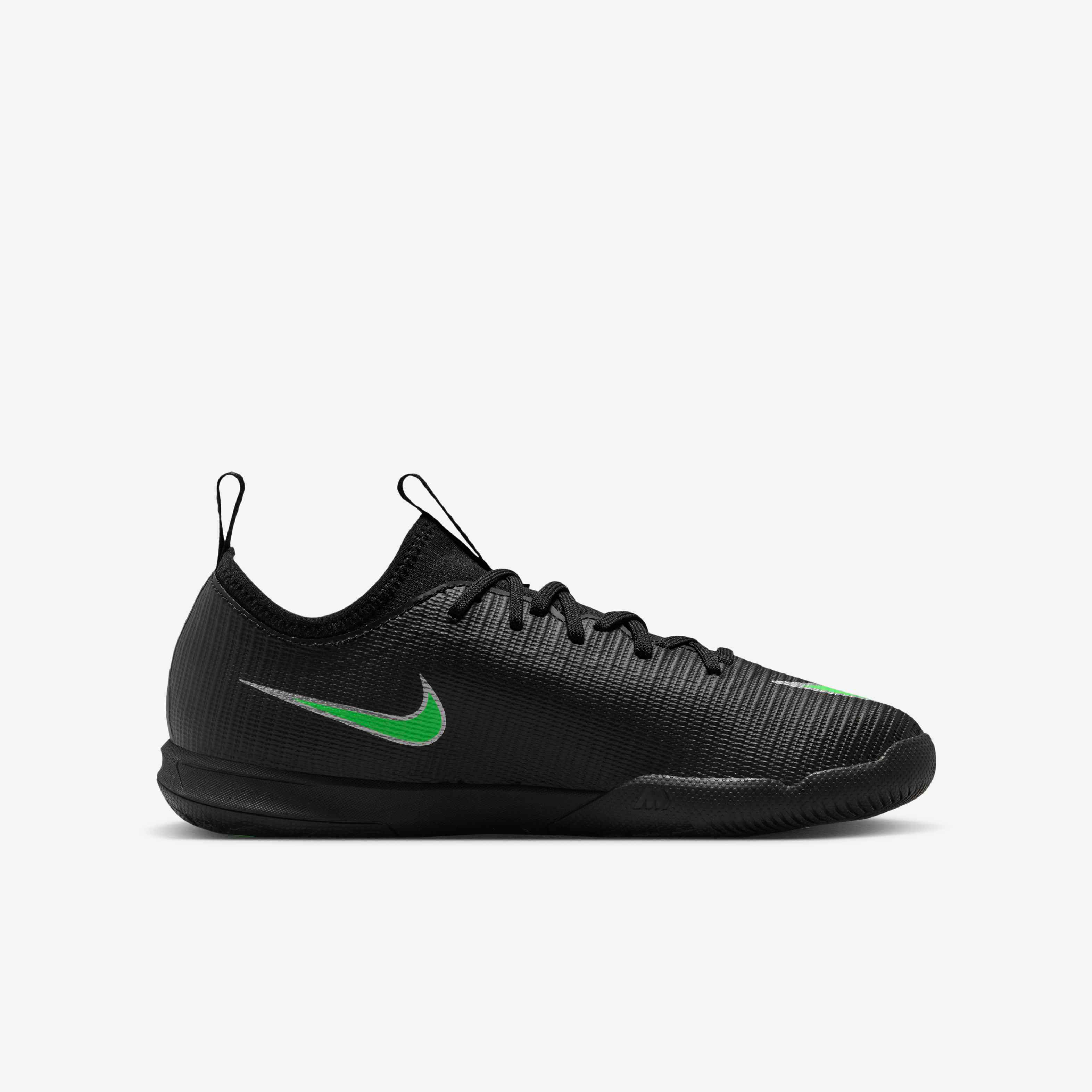 Nike Jr. Mercurial Vapor 17 Academy image number 2