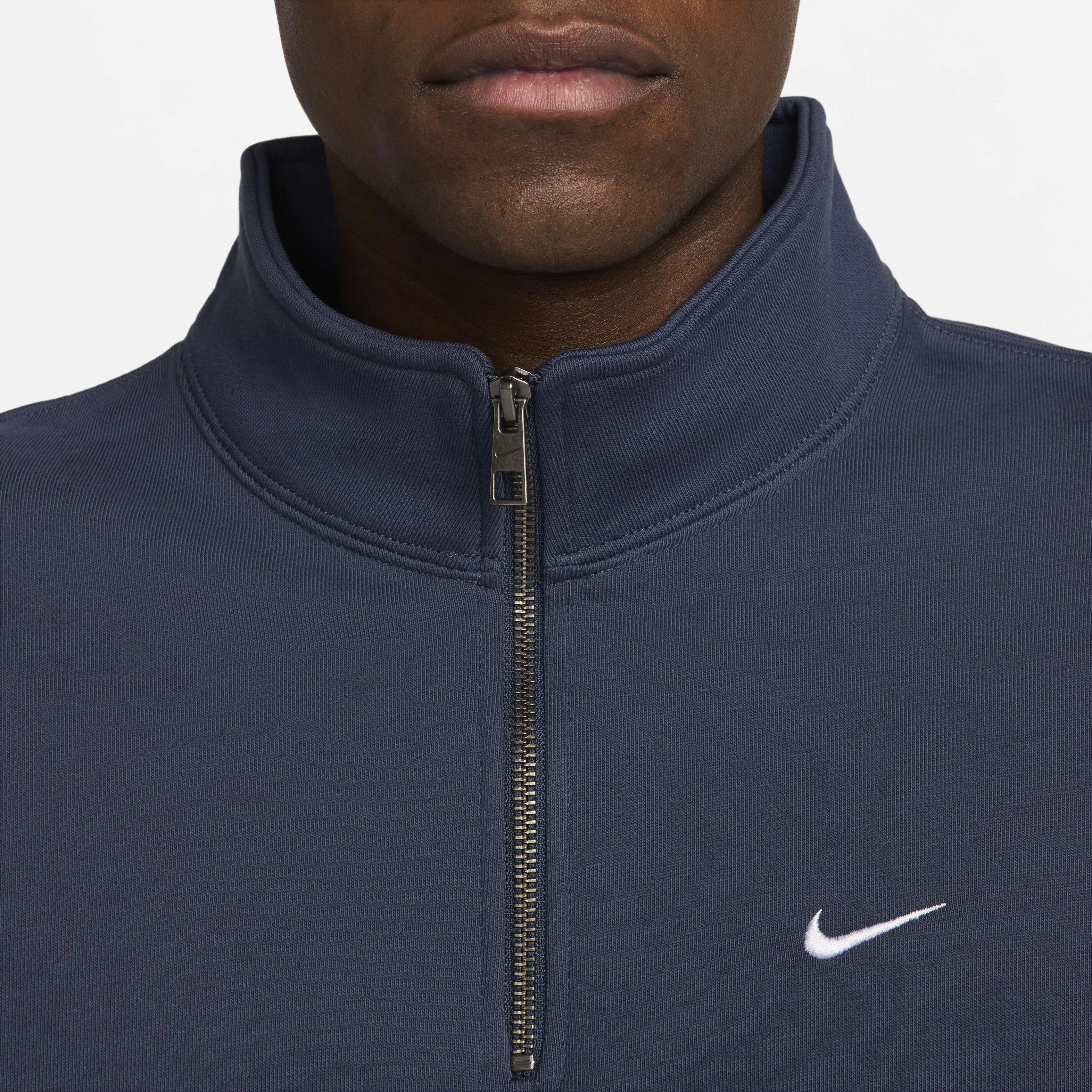 Nike Solo Swoosh image number 3