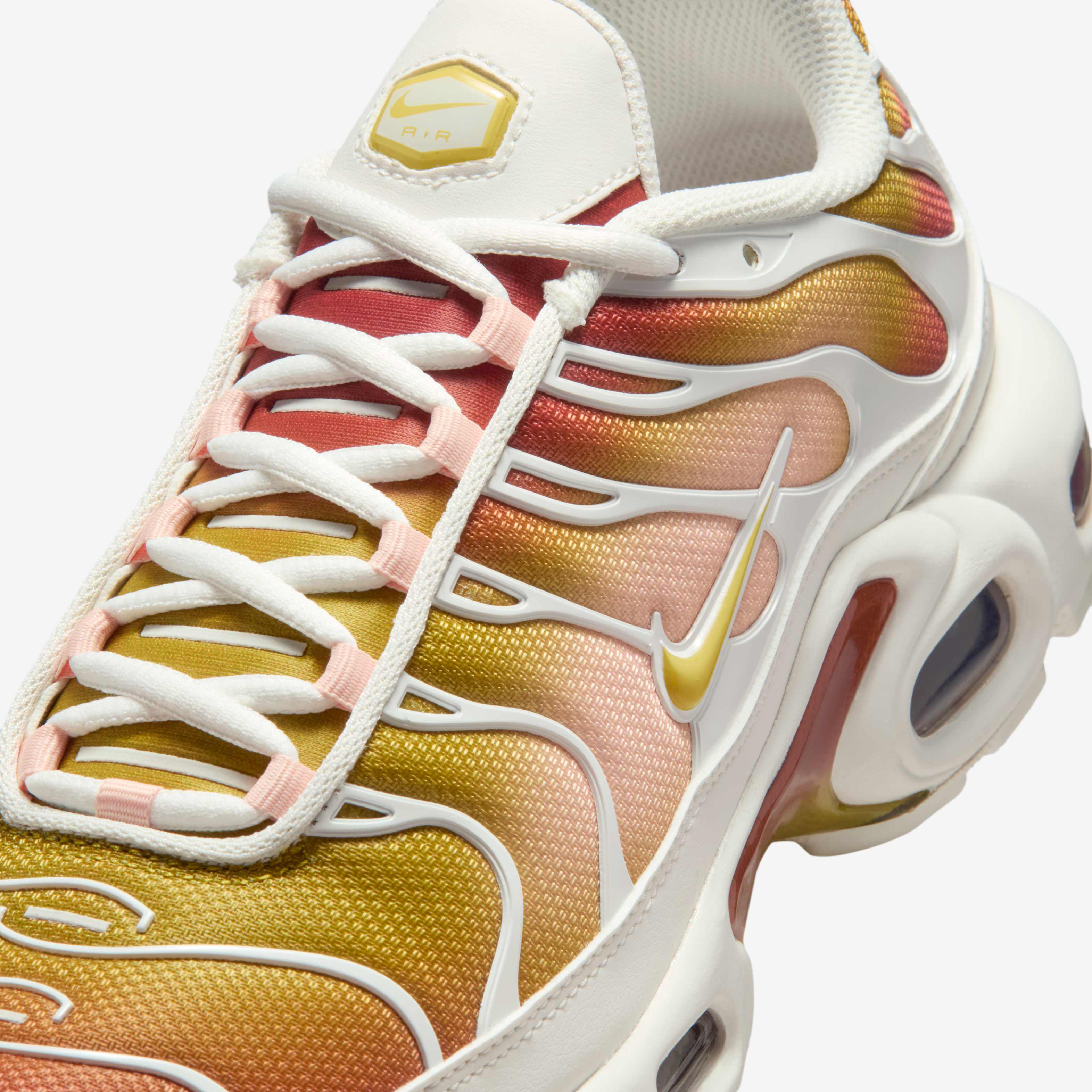 Nike Air Max Plus image number 6