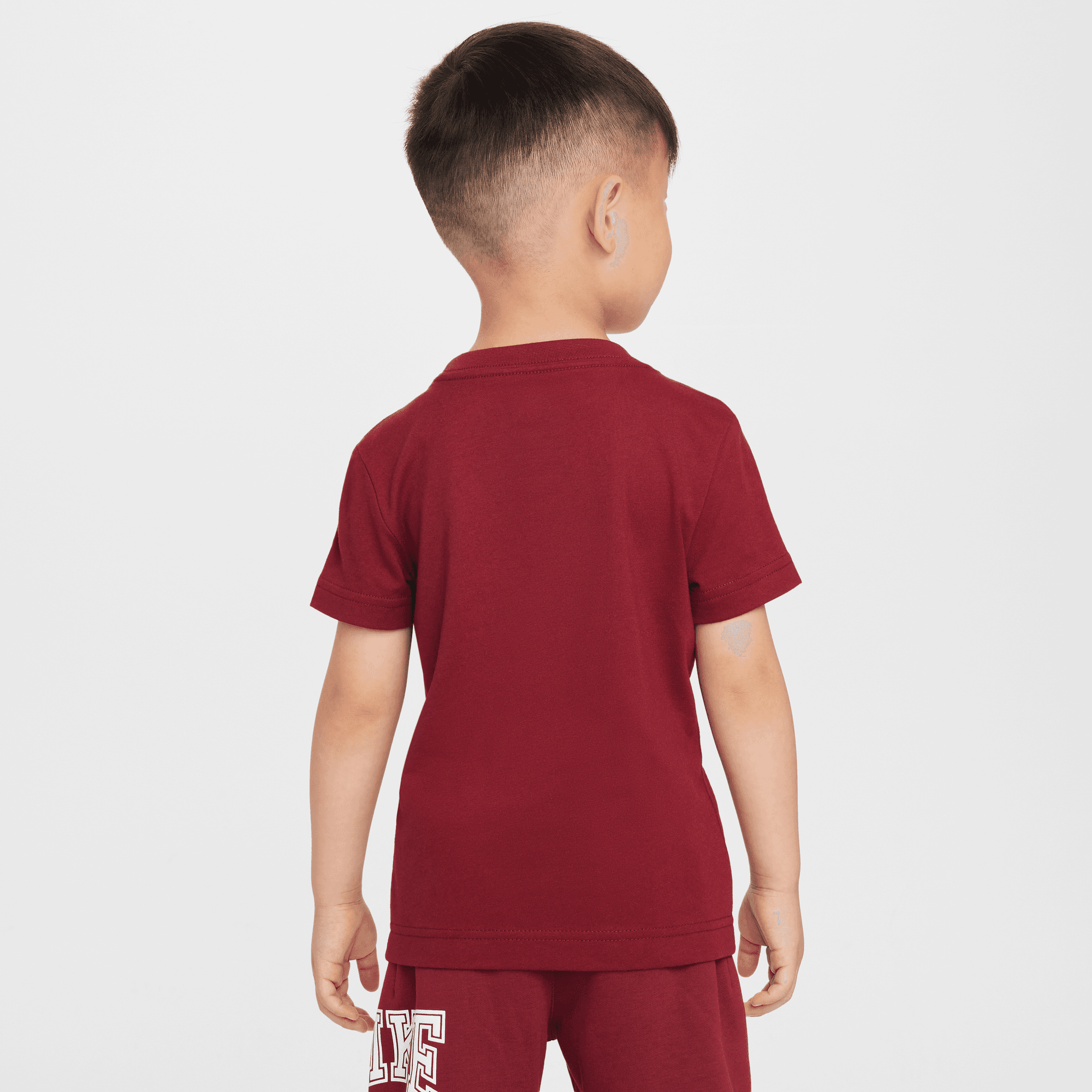 نايكي جيم داي اسنشيال image number 1