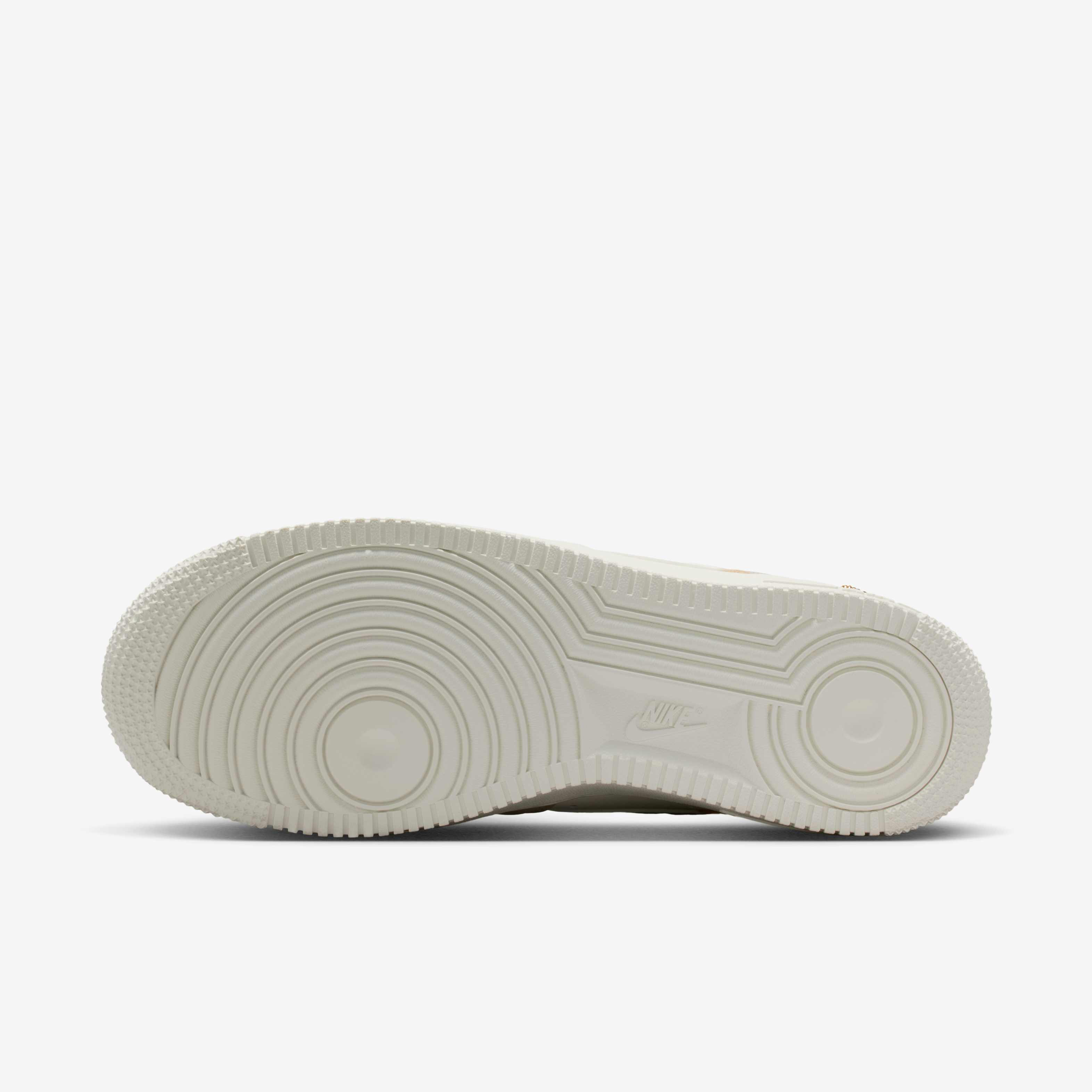 Nike Air Force 1 '07 image number 10