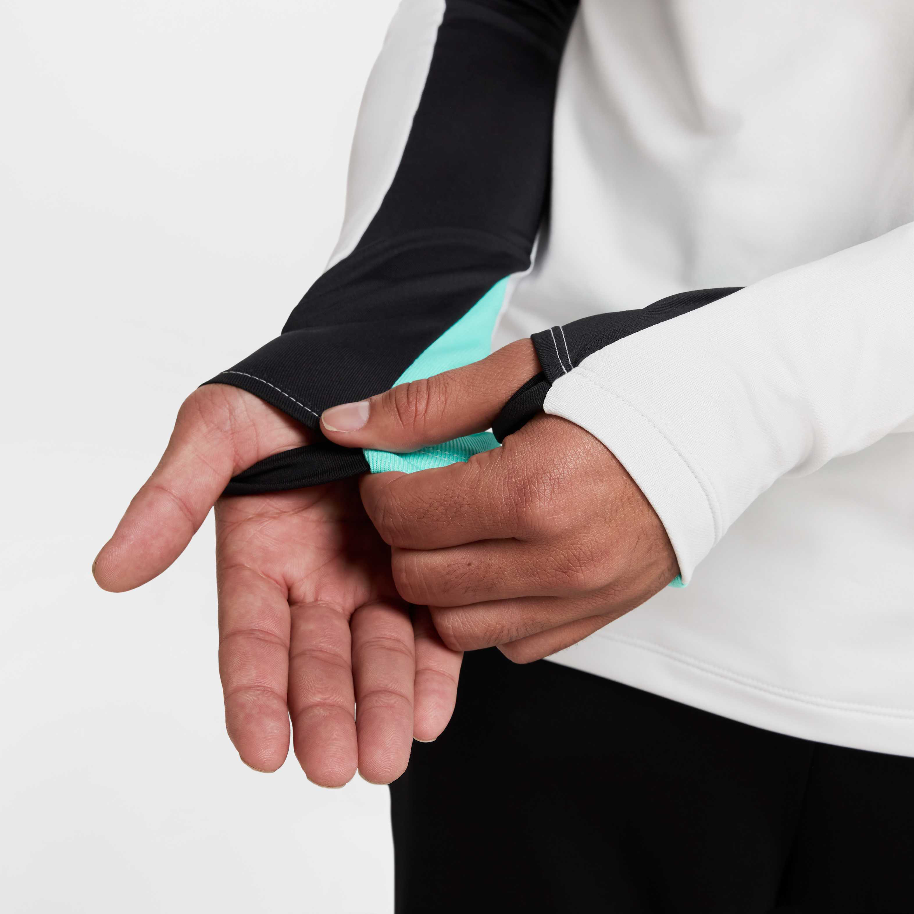 Nike Strike image number 3