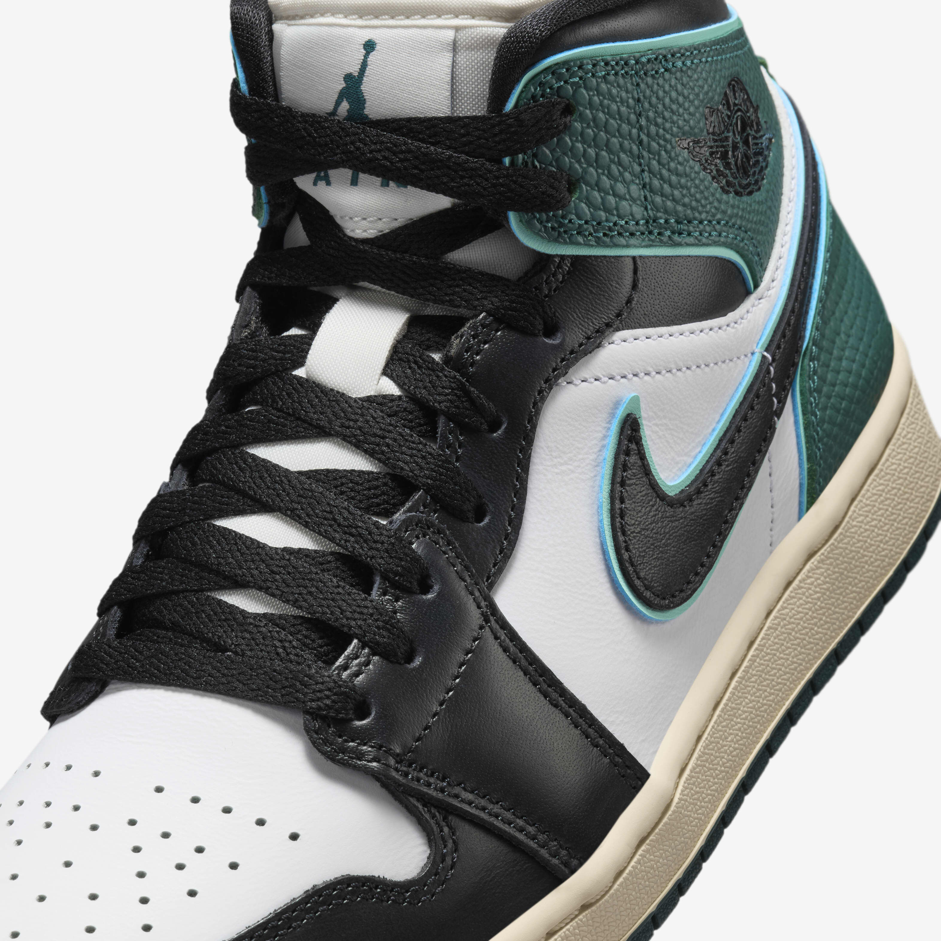 Buy Air Jordan 1 Mid SE Women s Shoes Nike UAE Official