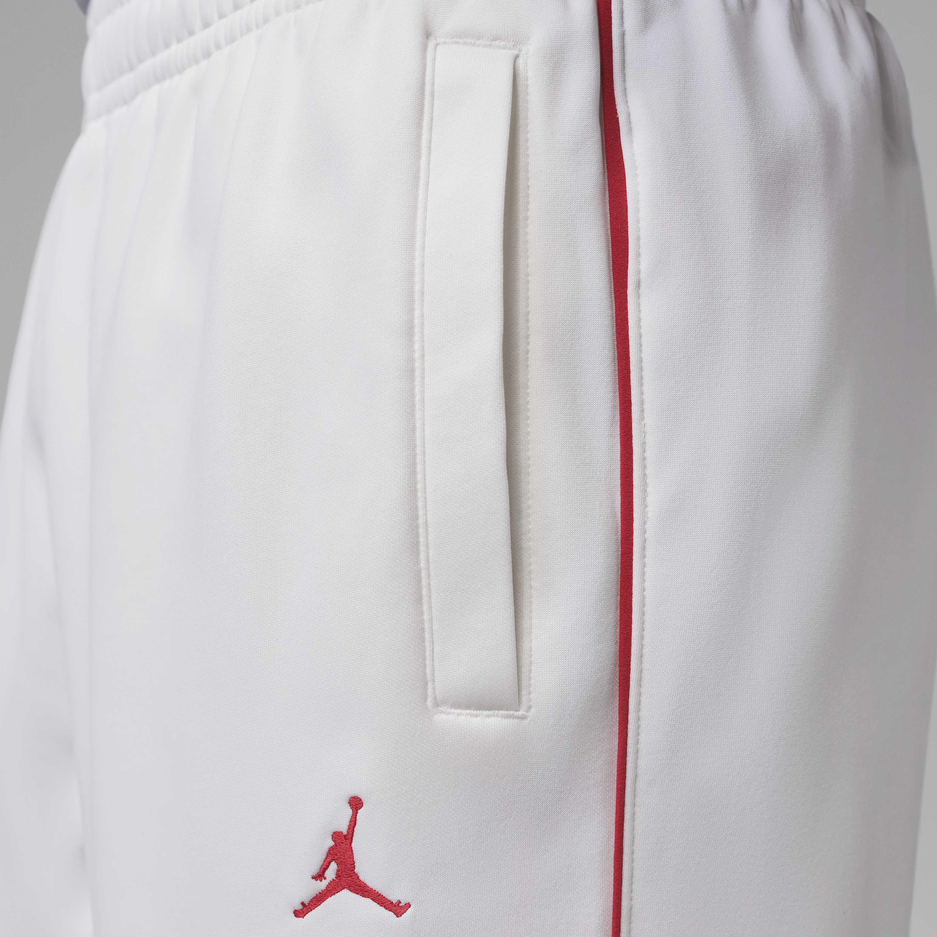 Jordan Brooklyn image number 4