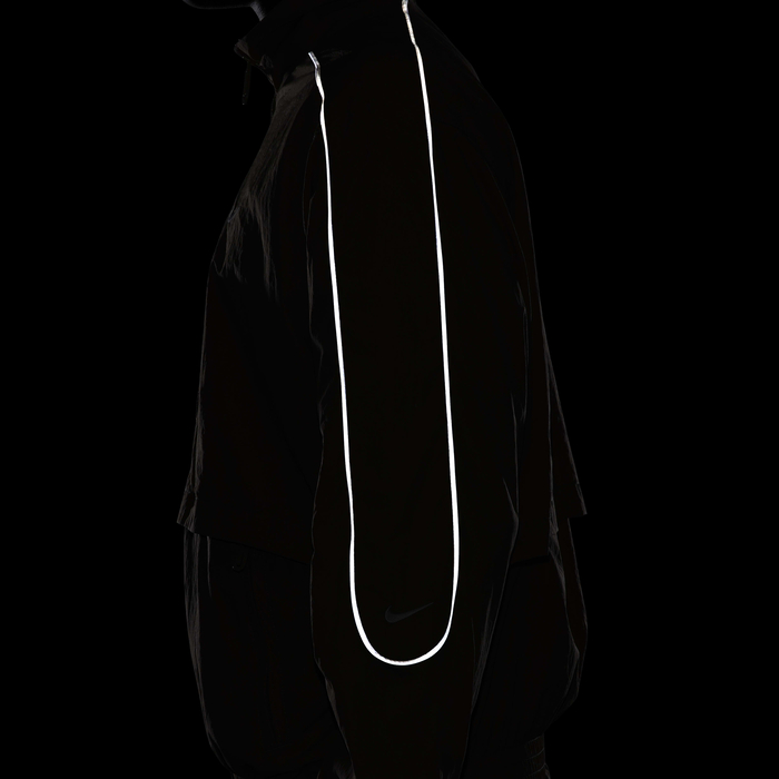 نايكي سبورتسوير سولو سووش image number 8 نايكي سبورتسوير سولو سووش image number 8